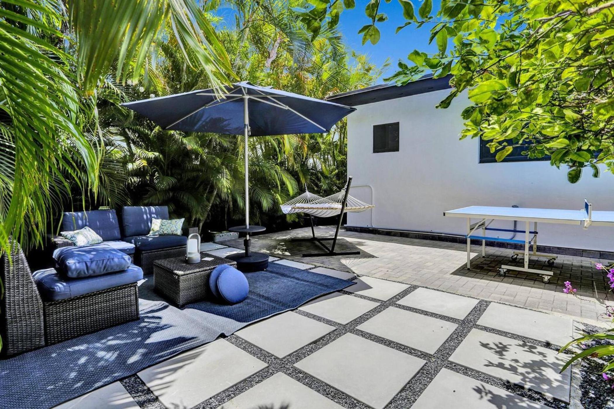 Casa Coral with Pool Charcoal BBQ area