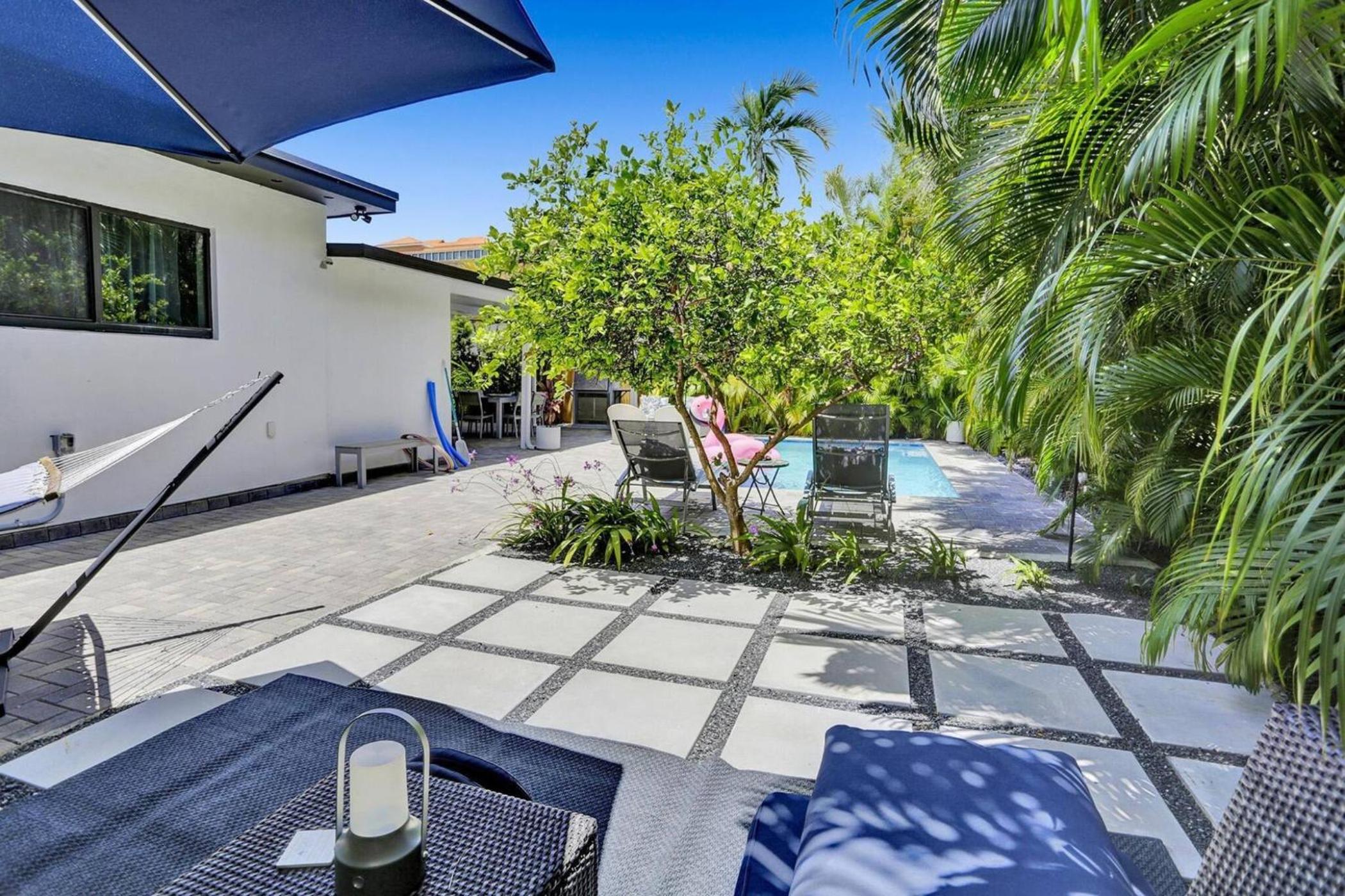 Casa Coral with Pool Charcoal BBQ area