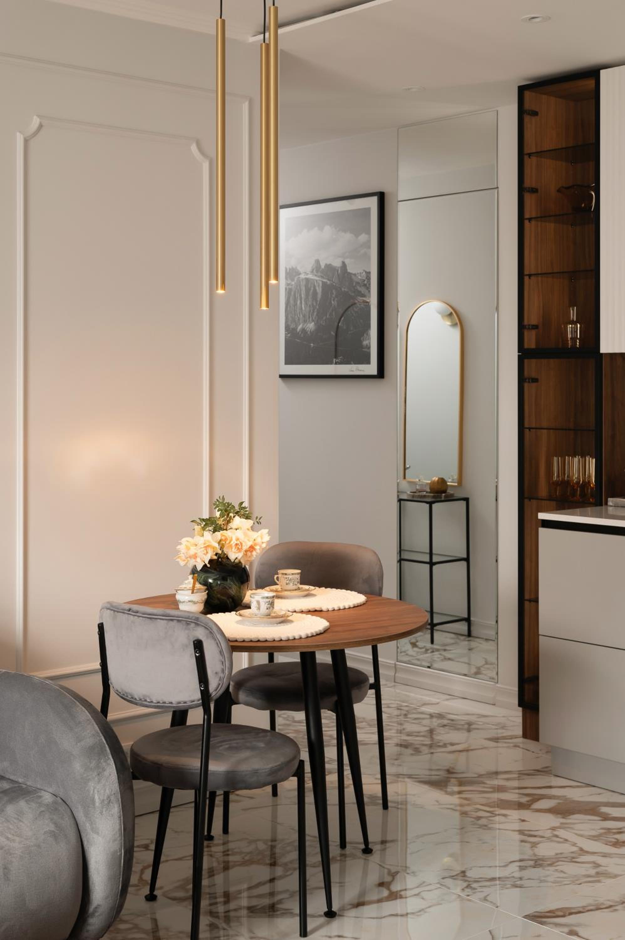 Beautiful Designer Apartment in Riga center view 2