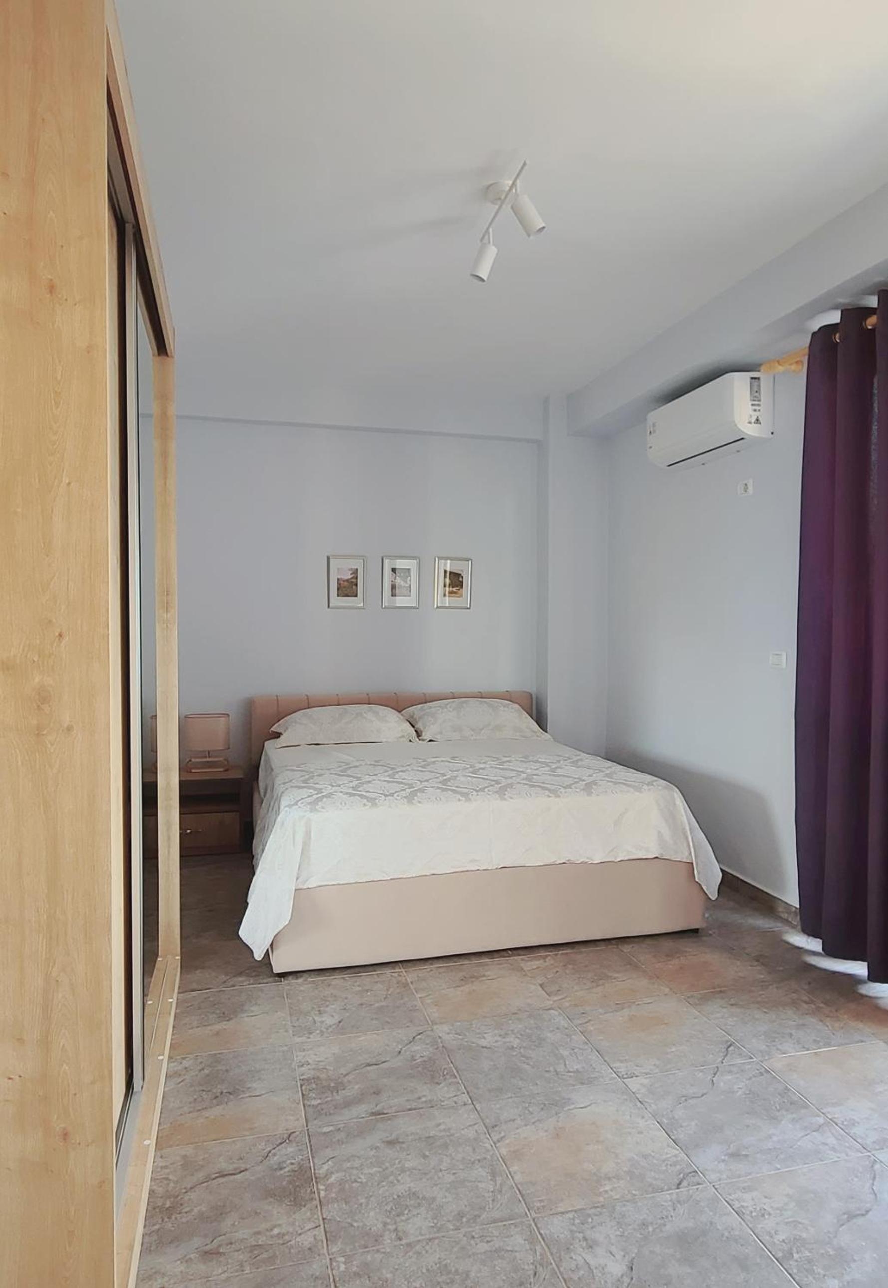 Leones Apartament