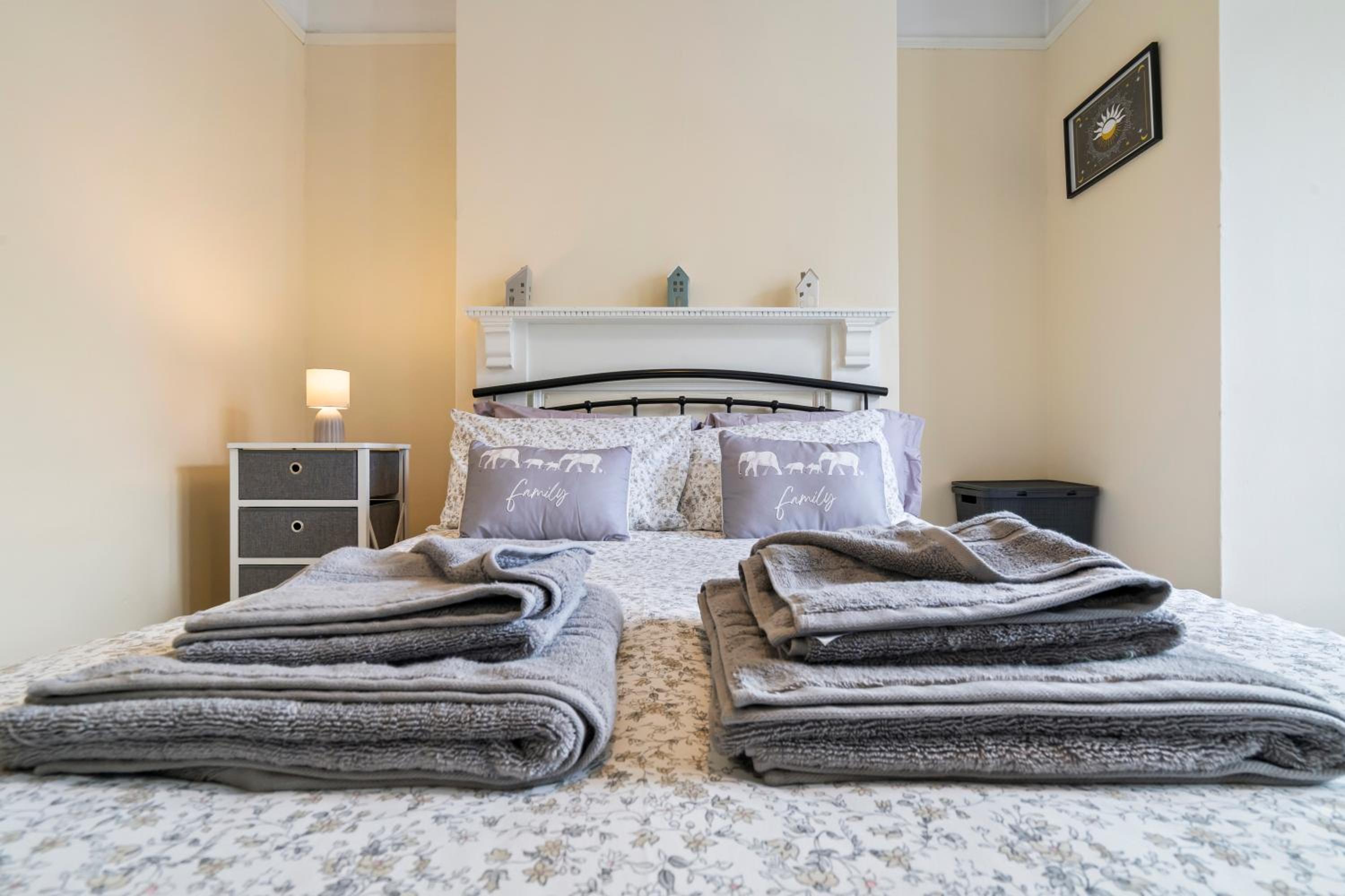 Modern 3 bedroom apartment in Wimbeldon Park