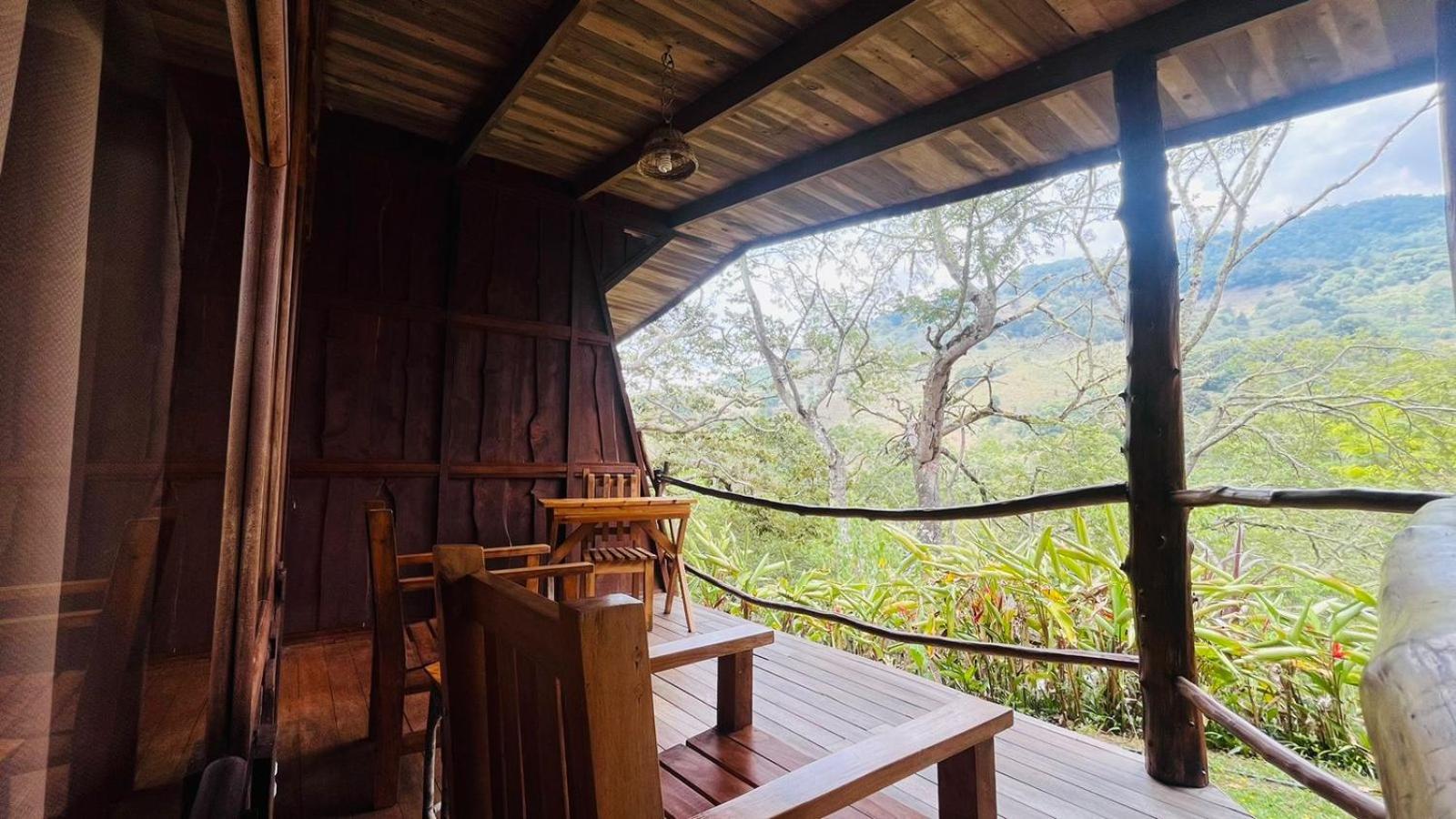 El Toucanet Lodge & Restaurante