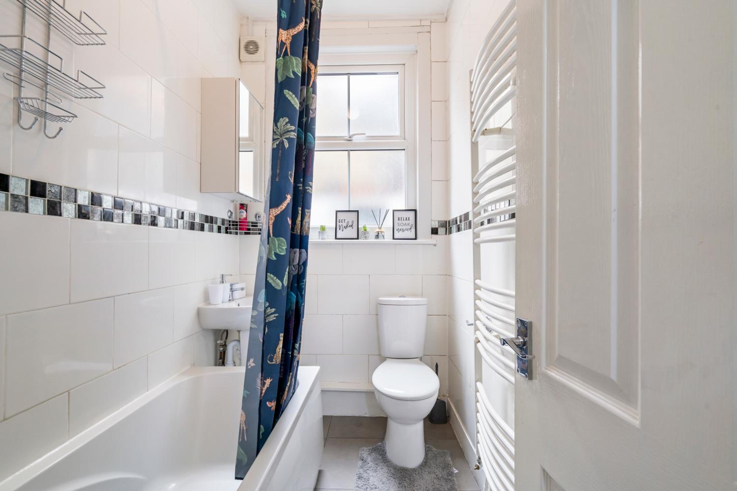 Modern 3 bedroom apartment in Wimbeldon Park