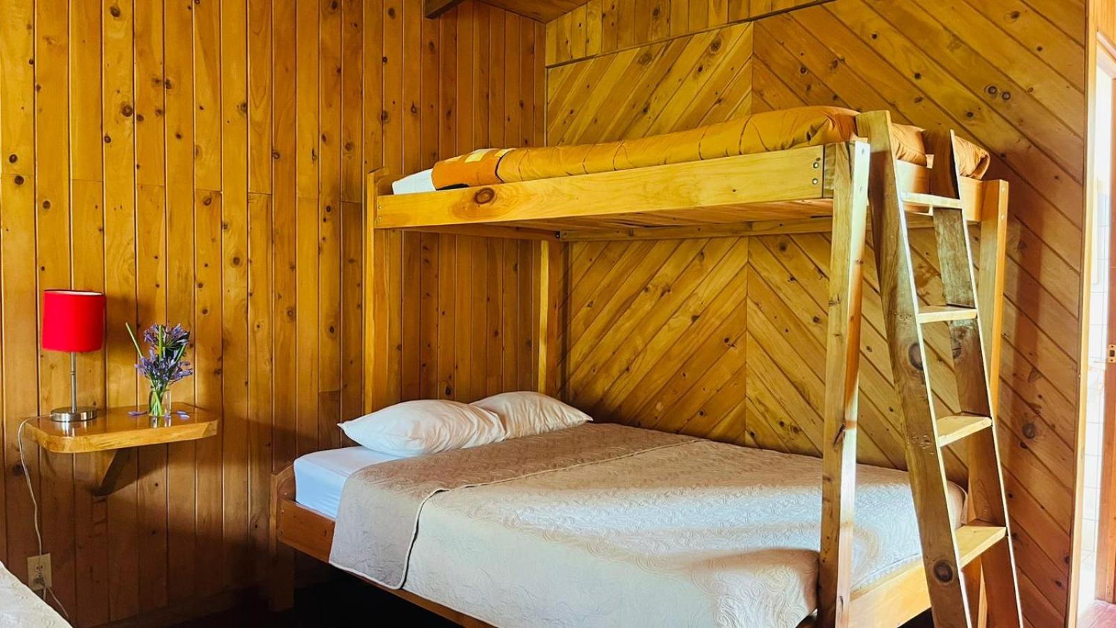 El Toucanet Lodge & Restaurante