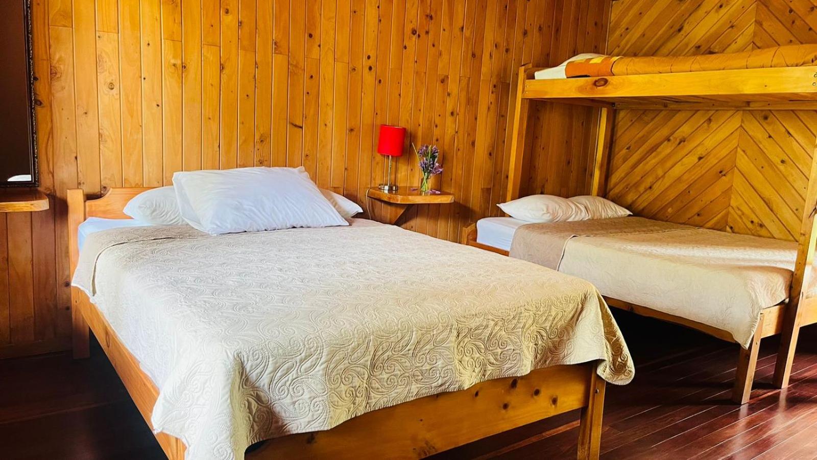 El Toucanet Lodge & Restaurante
