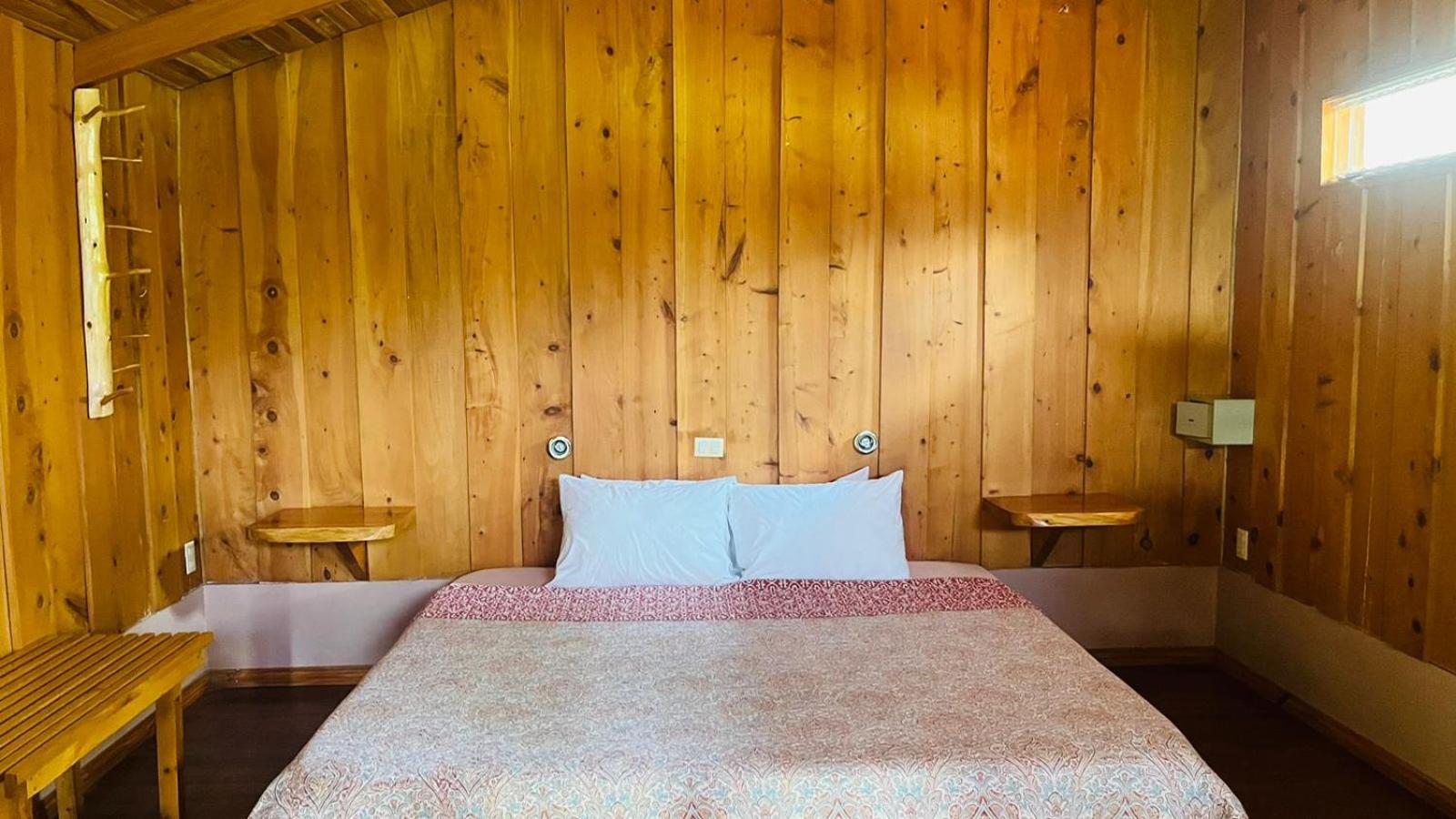 El Toucanet Lodge & Restaurante