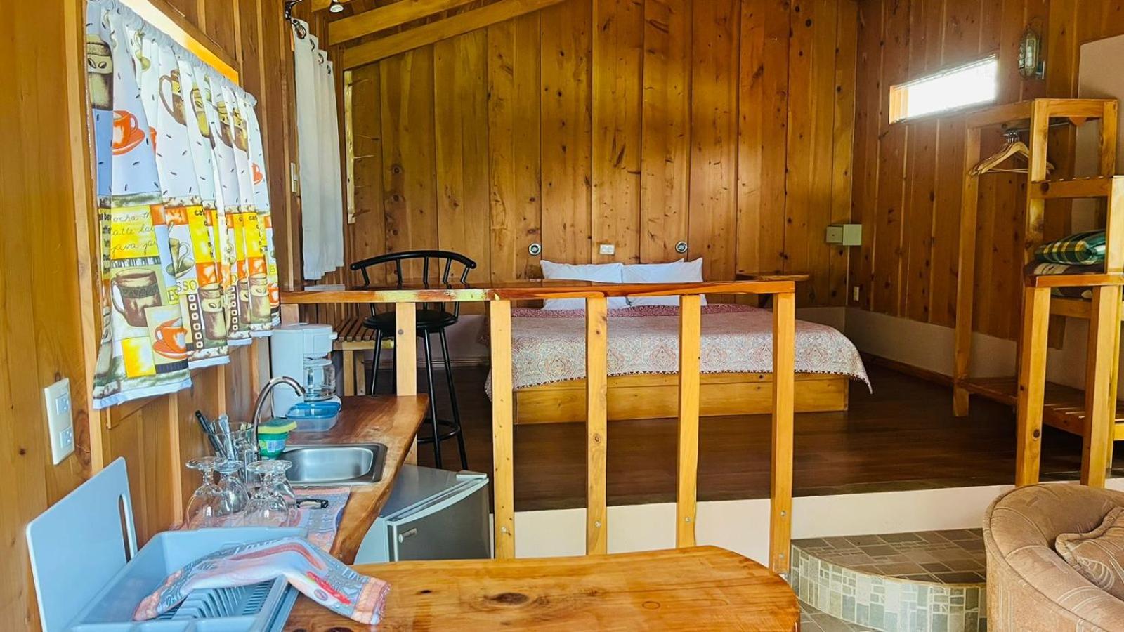 El Toucanet Lodge & Restaurante