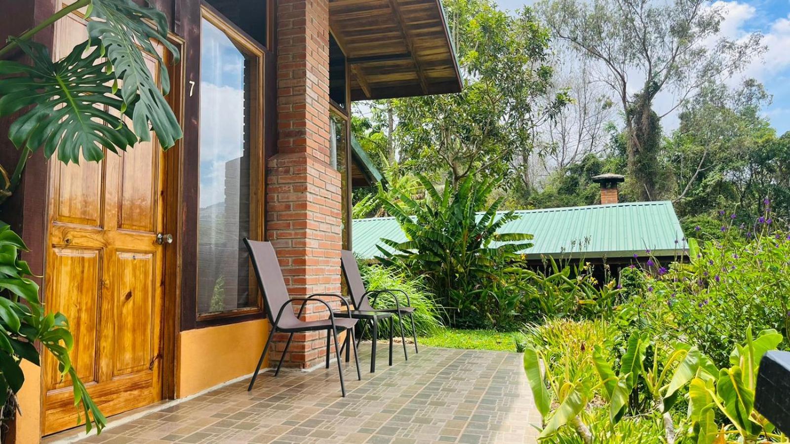 El Toucanet Lodge & Restaurante