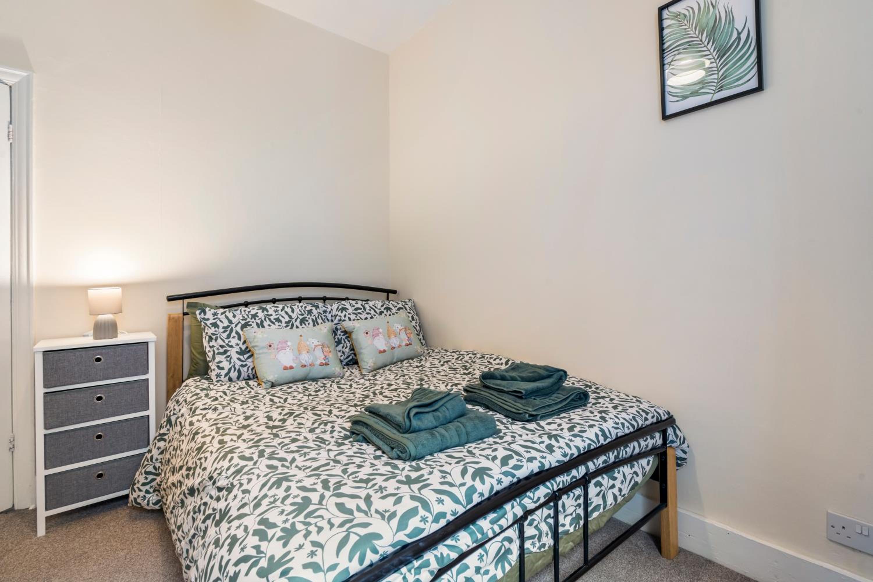 Modern 3 bedroom apartment in Wimbeldon Park