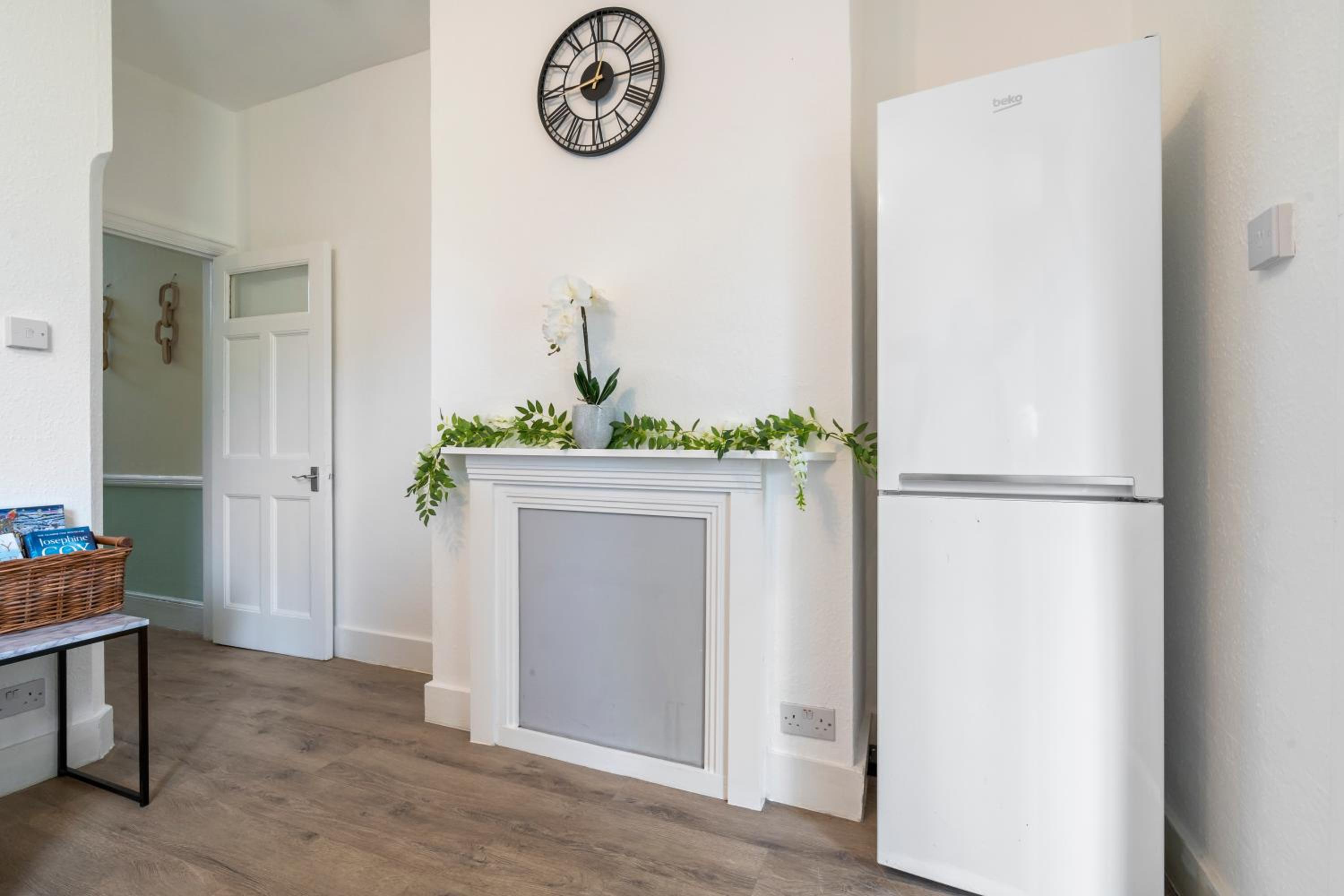 Modern 3 bedroom apartment in Wimbeldon Park