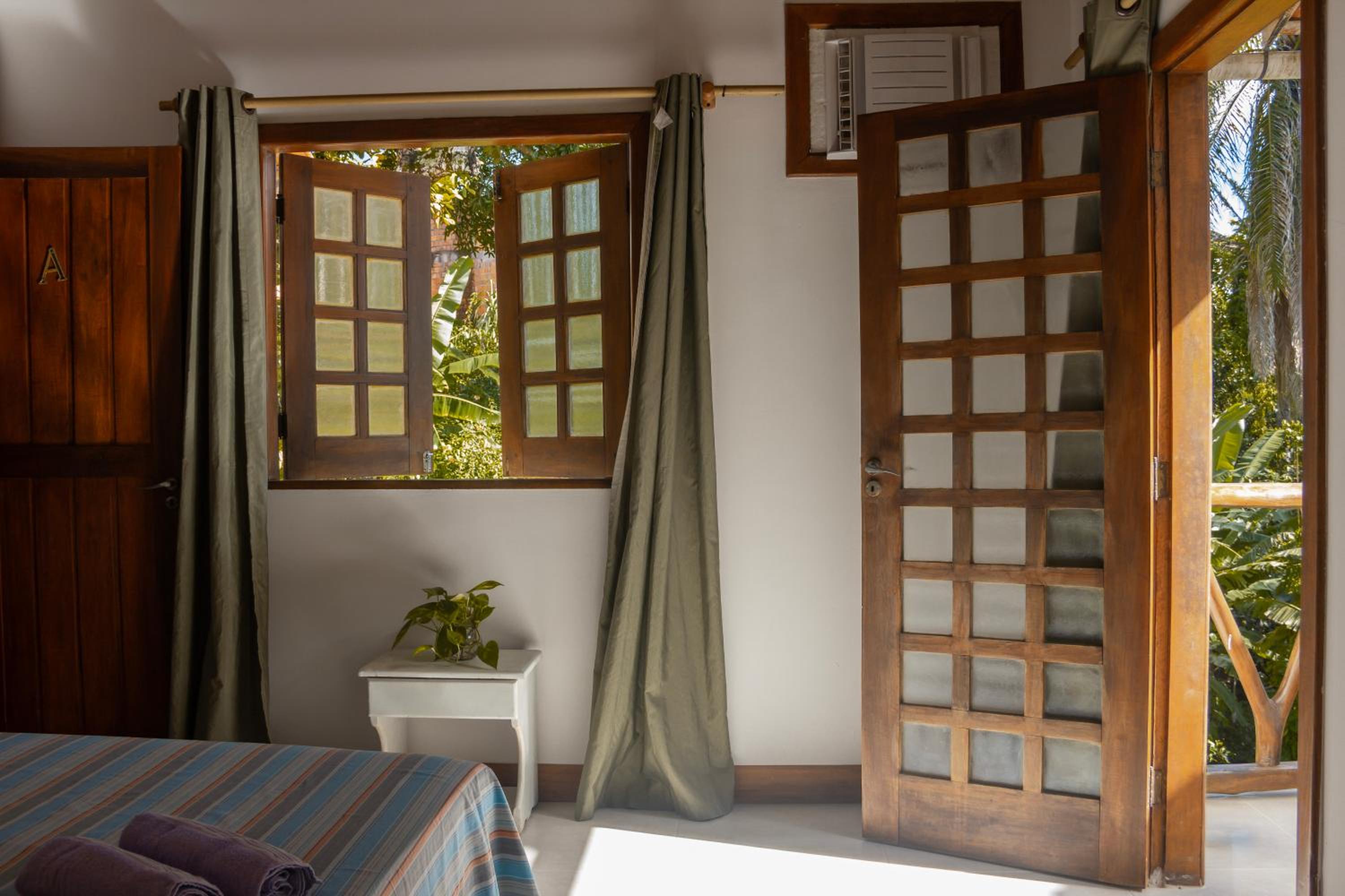 CACAU HOSTEL & SUITES