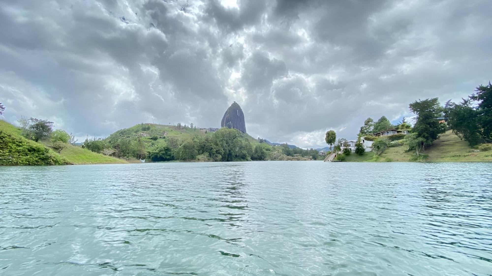Cottage on the Lake - Cabaña privada - Guatapé - Jacuzzi