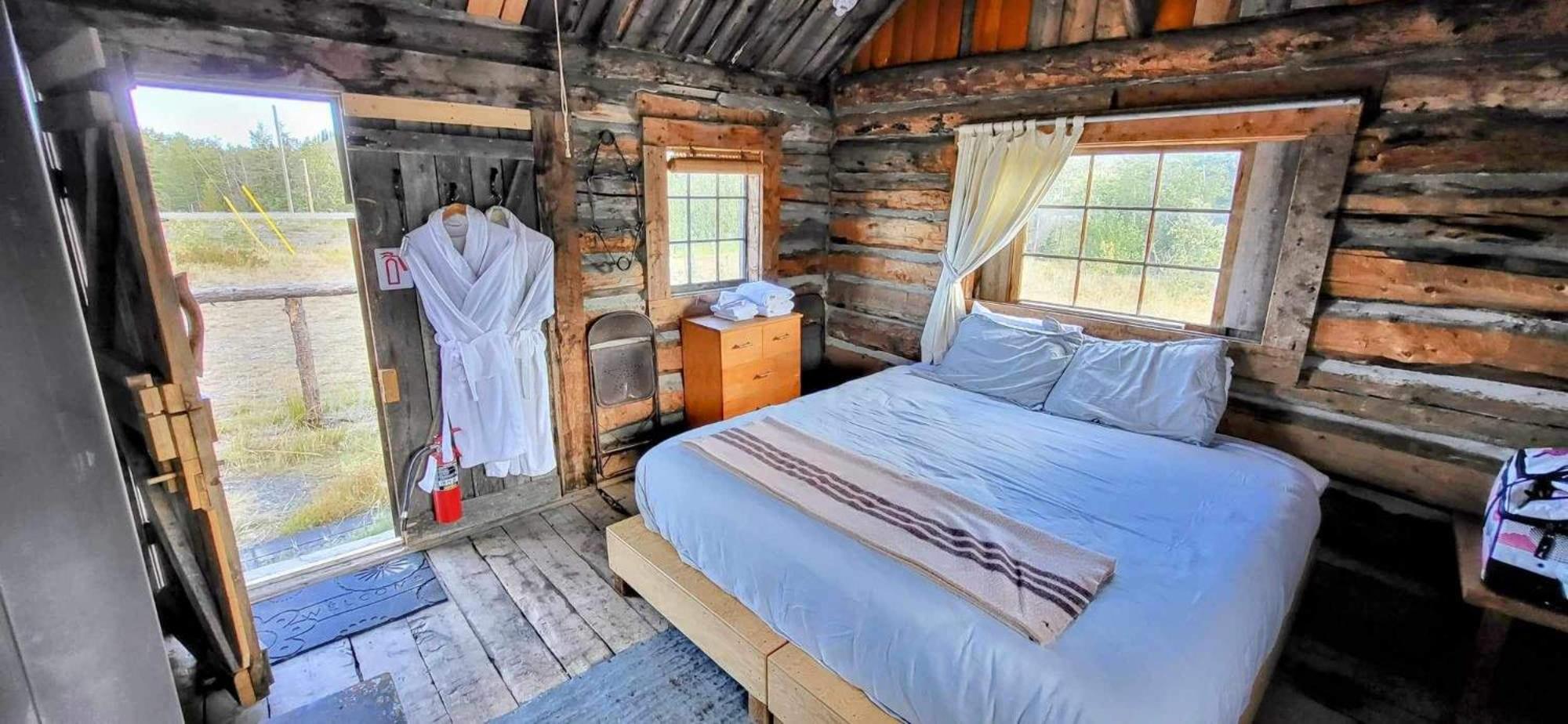 Mount Logan EcoLodge & Retreat Center