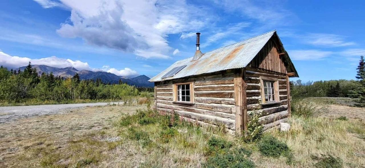 Mount Logan EcoLodge & Retreat Center