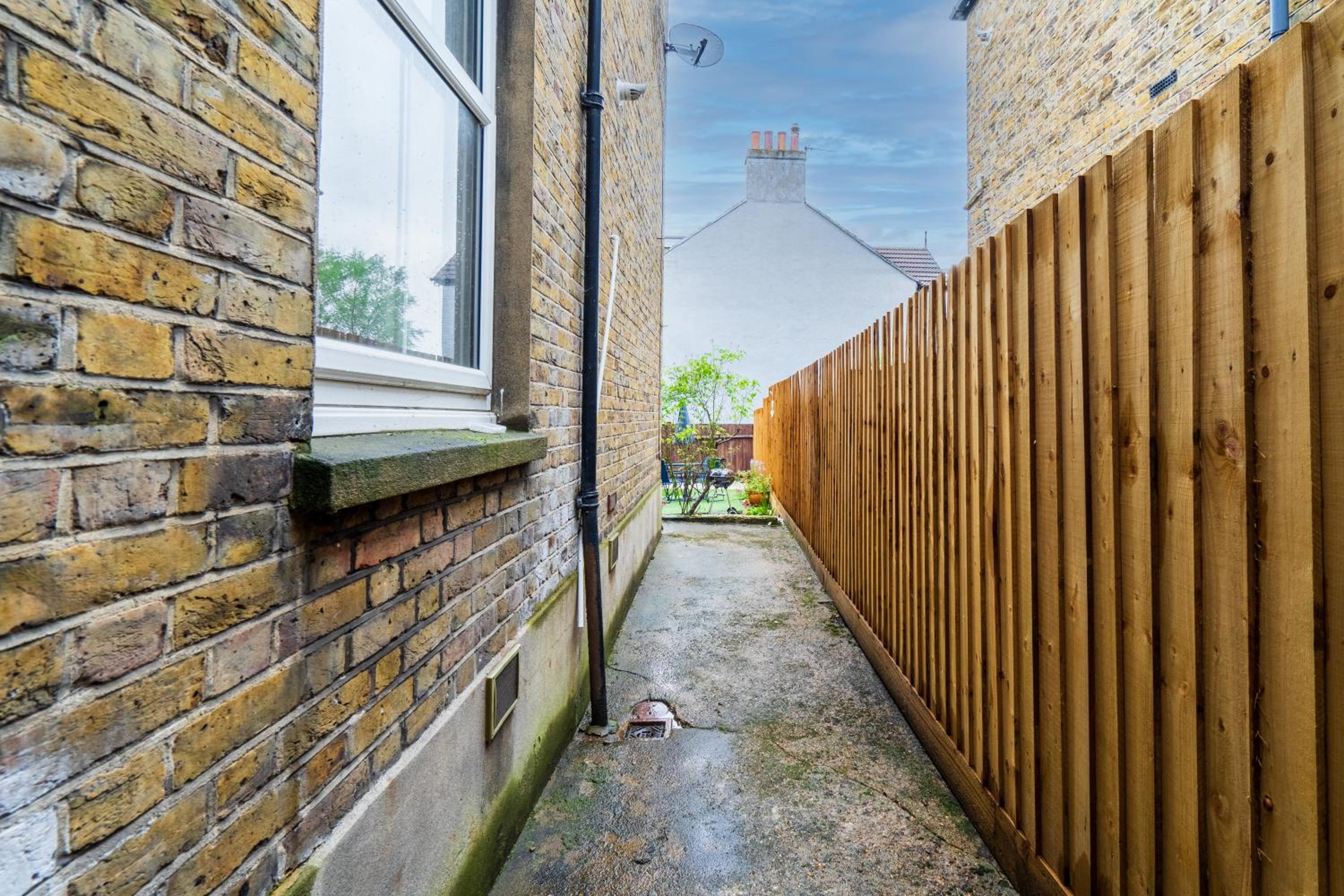 Modern 3 bedroom apartment in Wimbeldon Park