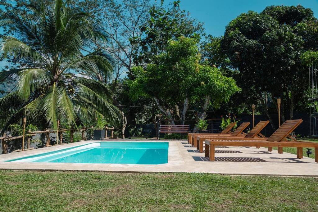 Casa junto al río en Bolombolo