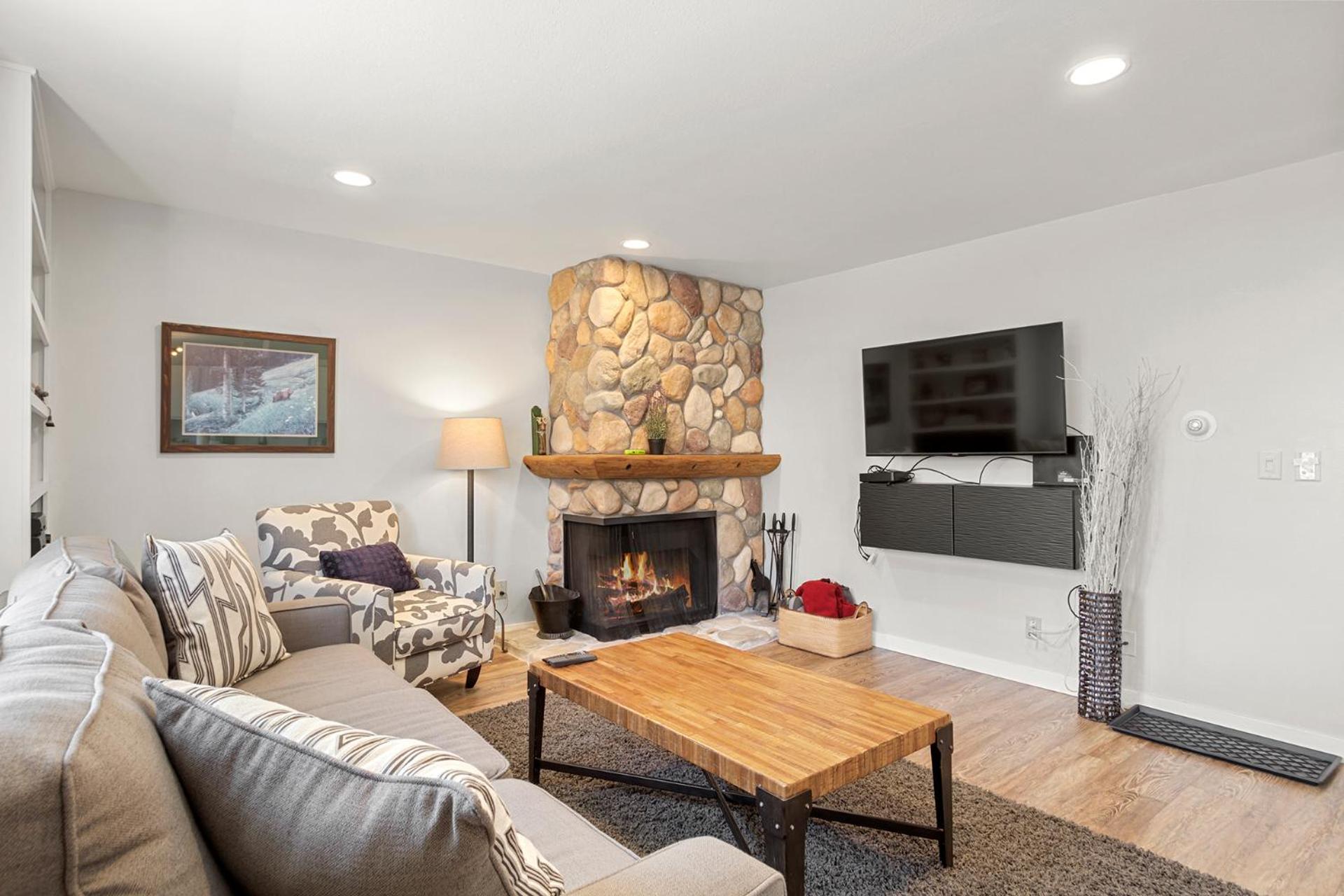 Chateau Claire 9 by Great Western Lodging
