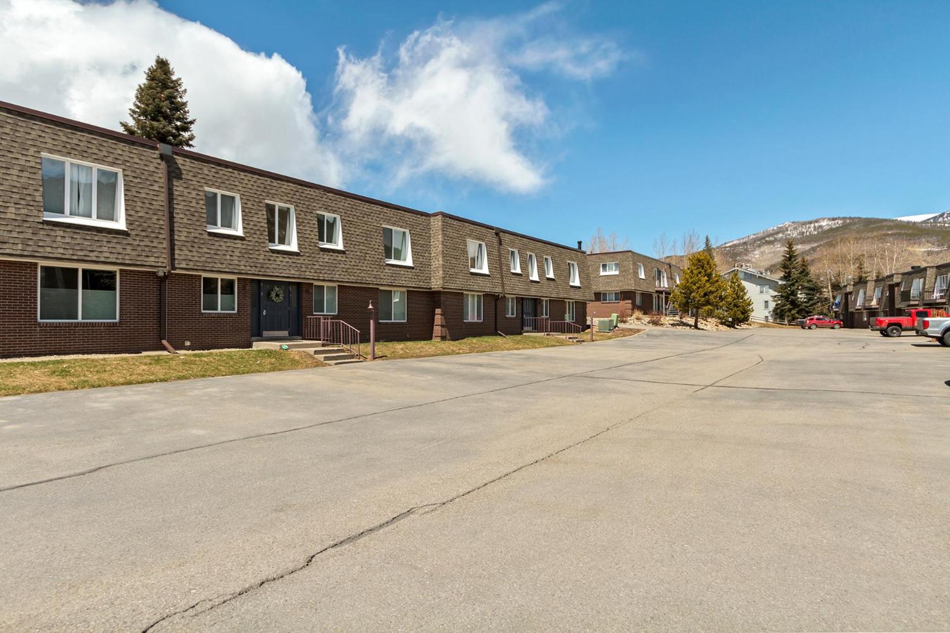 Chateau Claire 9 by Great Western Lodging