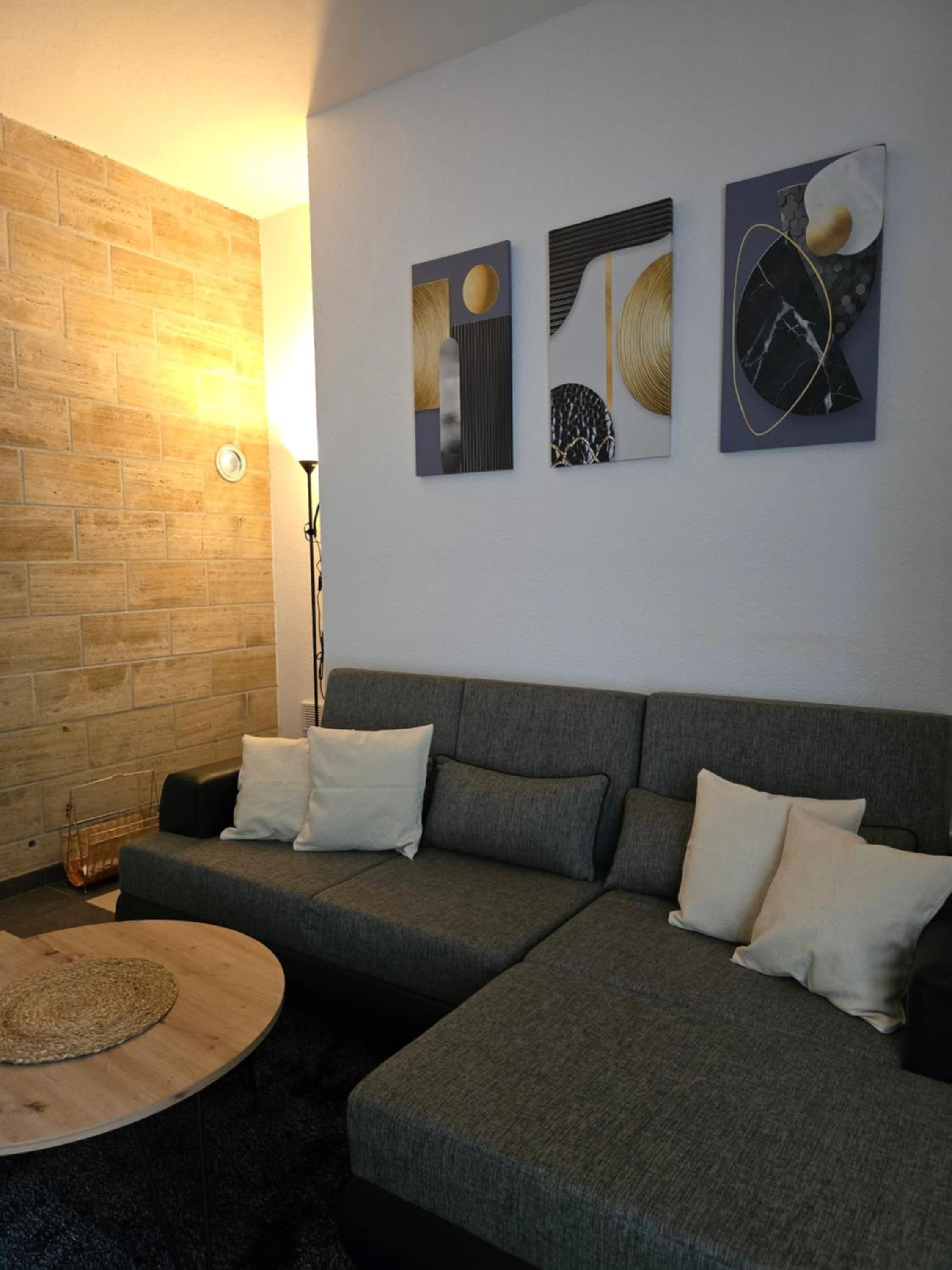 Riverstone Retreat