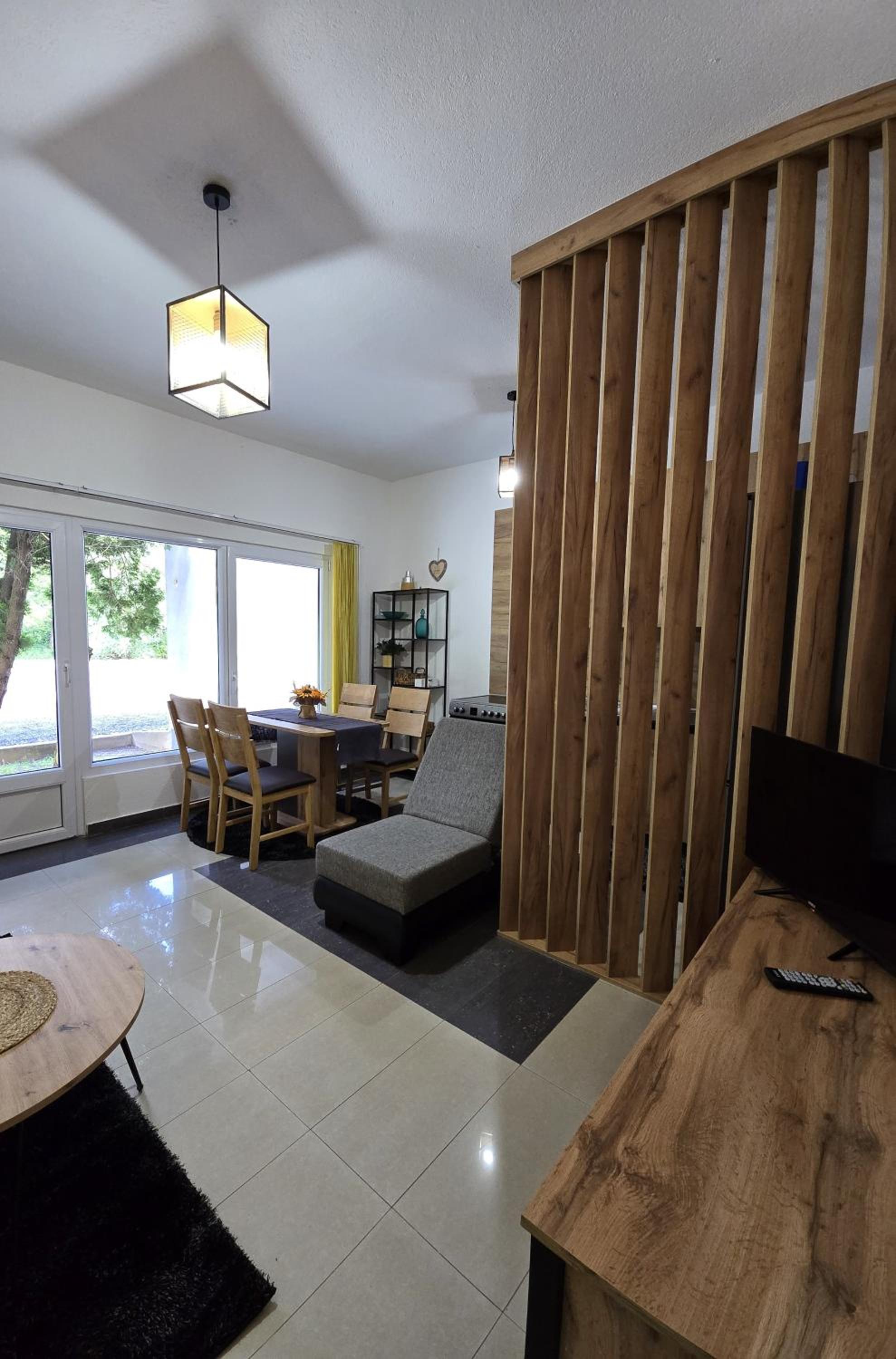 Riverstone Retreat