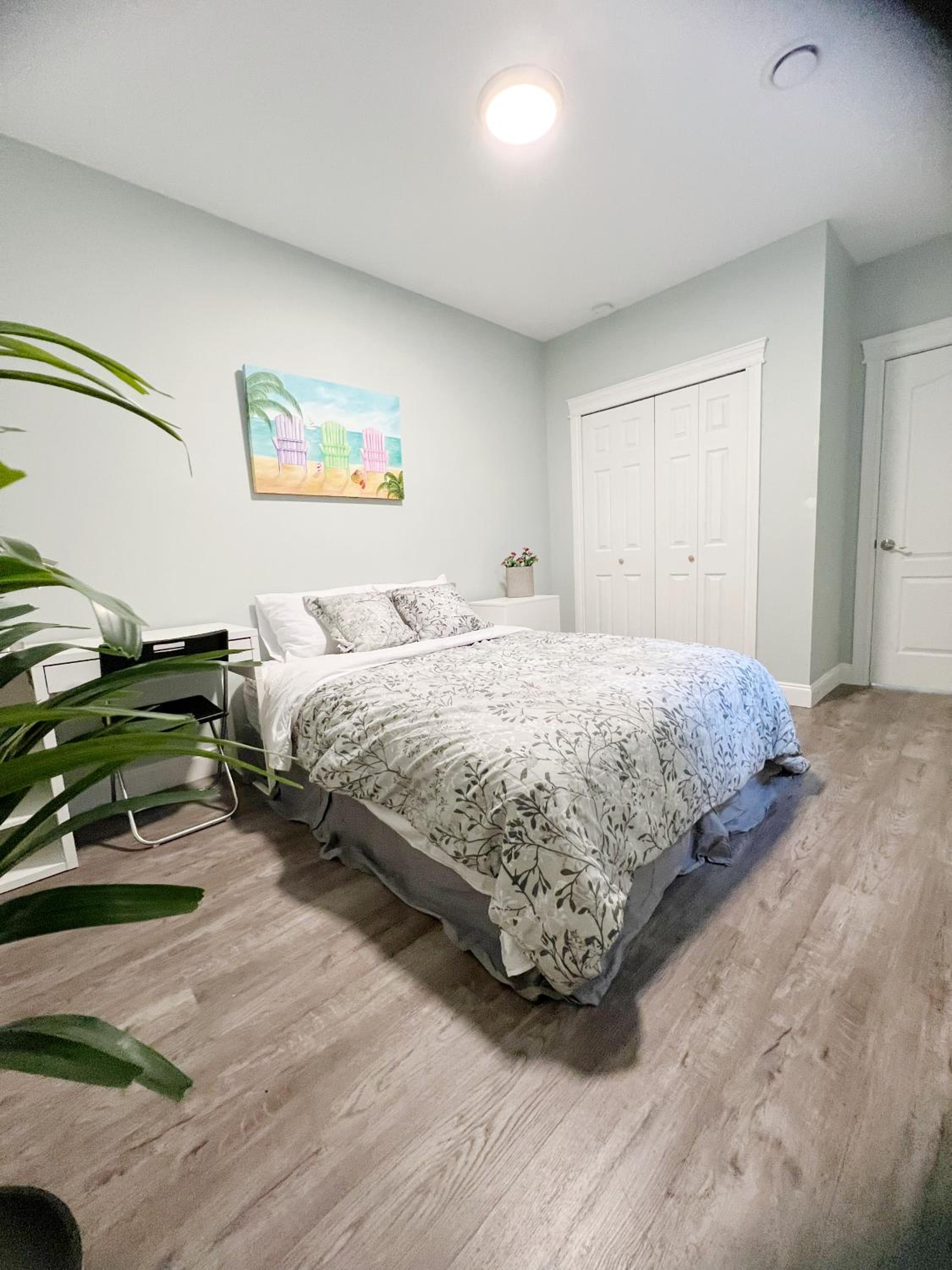 Quiet Guest Suite in Beautiful Victoria Core