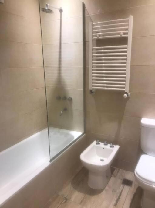 Casa con terraza privada ideal grupos de amigos y familias