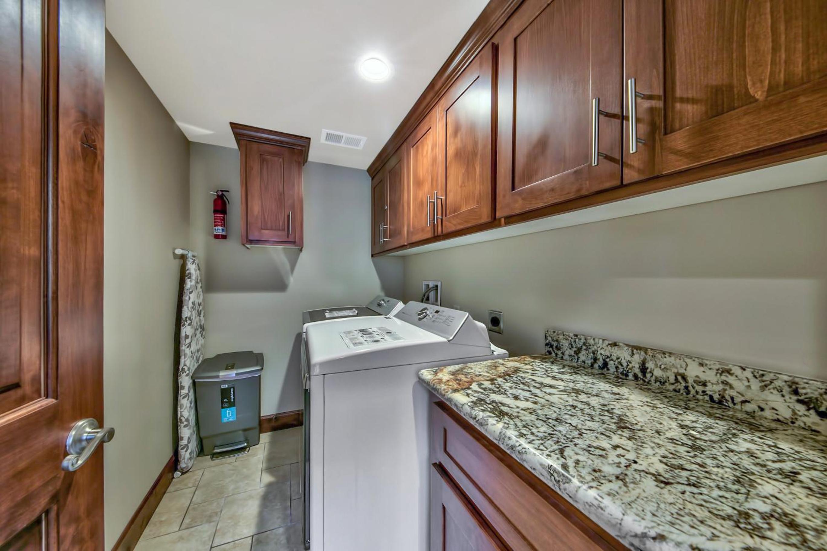 Lake Tahoe Vacations - Tahoe Woods 203 at Stateline - Heavenly Slopes Lake Pets - Property Image 37
