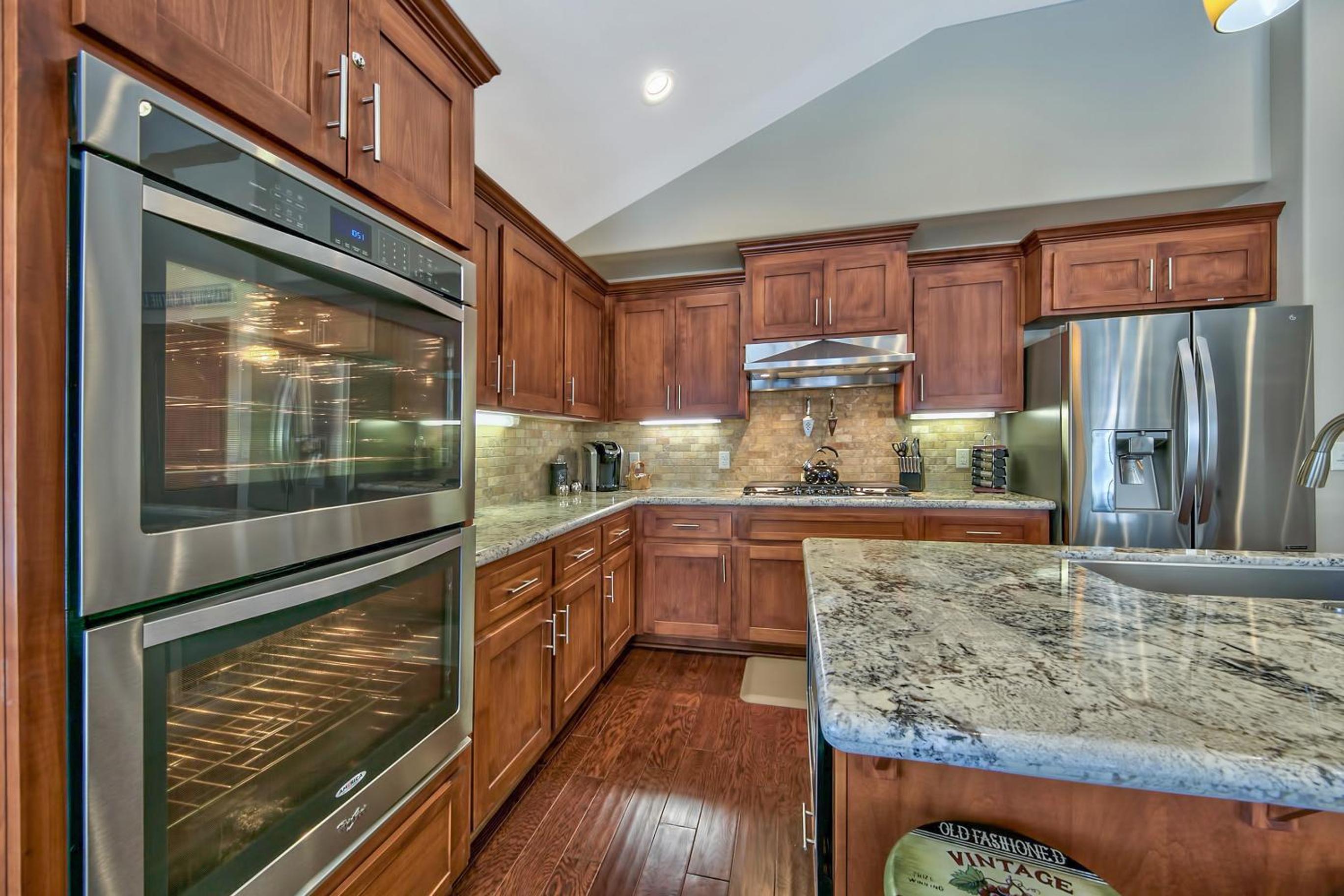 Lake Tahoe Vacations - Tahoe Woods 203 at Stateline - Heavenly Slopes Lake Pets - Property Image 38