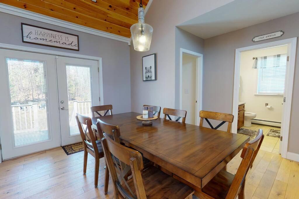 Gorgeous Conway Home A/C, Hot Tub & Full Game Room view 2
