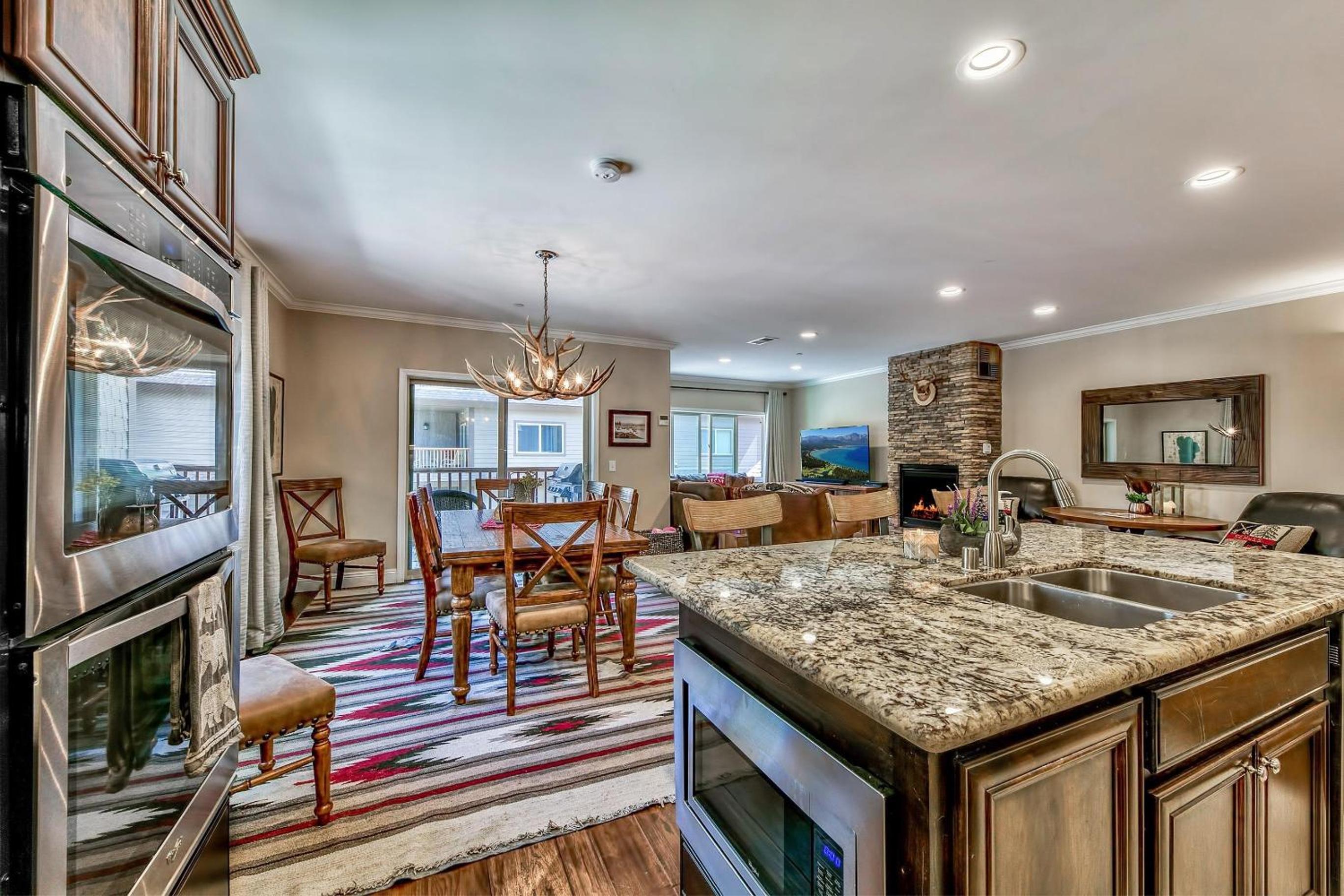 Lake Tahoe Vacations - Tahoe Woods 502 at Stateline - Pets Lake Heavenly Village - Property Image 20