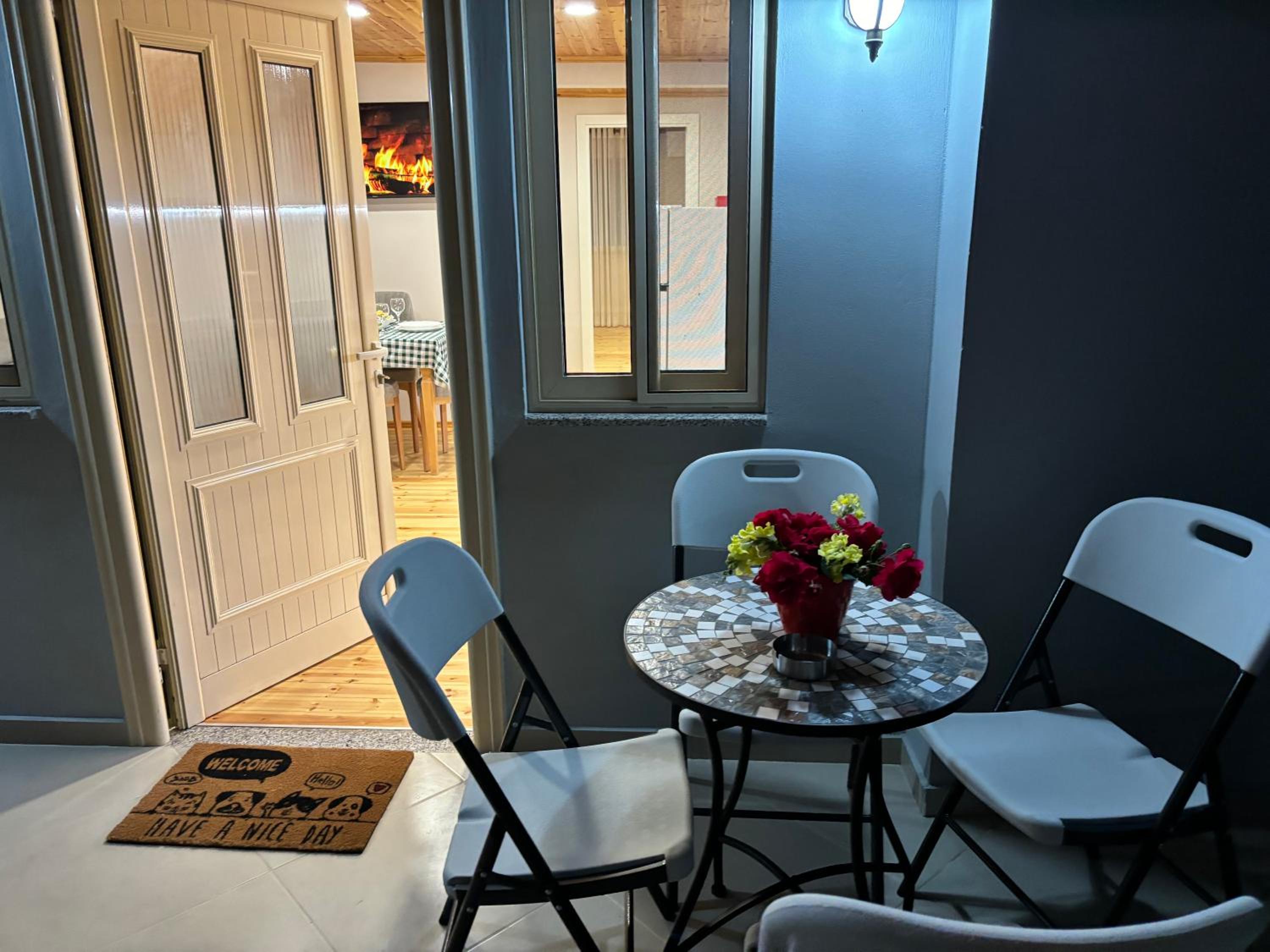 2Bedroom Apartment,free parking 06