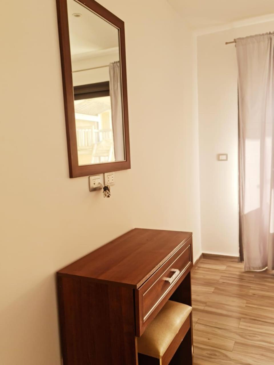 Gcribs 2bedroom