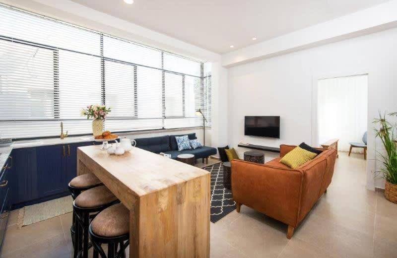 Six Spectacular 2BR Apt near Dizengoff Square
