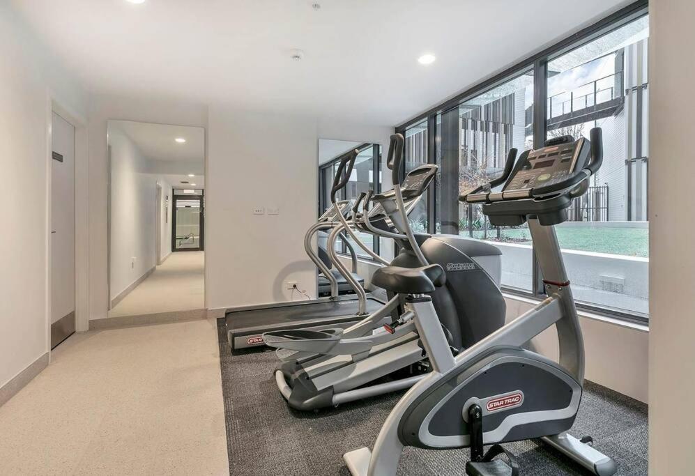2 Bedroom High Class Perfectly Located Apartment view 3