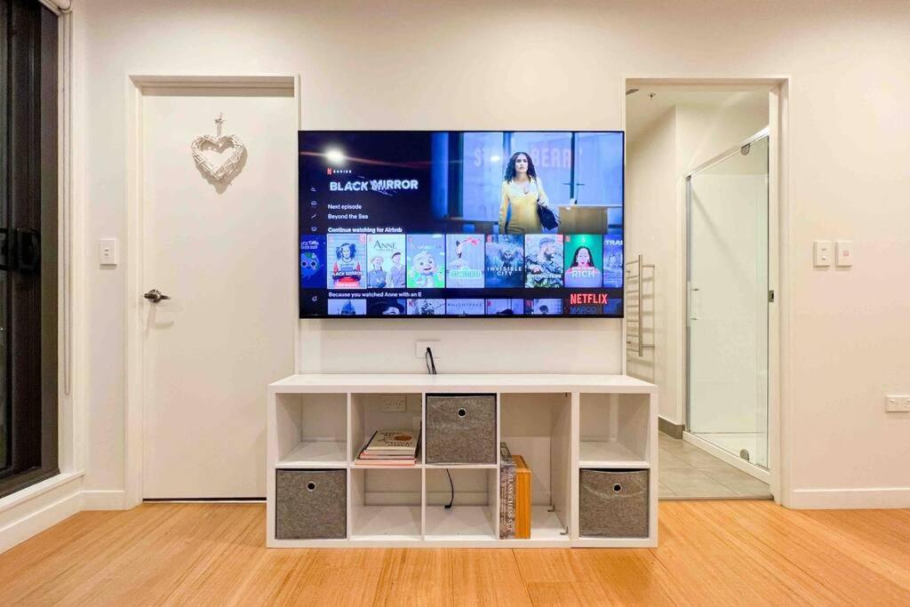 2 Bedroom High Class Perfectly Located Apartment view 4