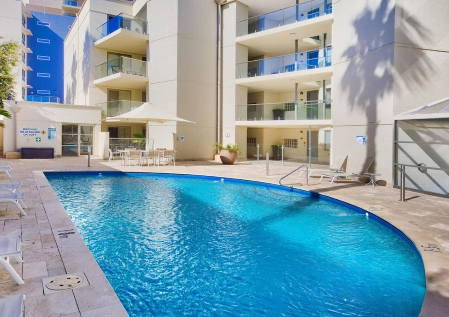 Sunset Shores Scarborough King Bed Beachfront