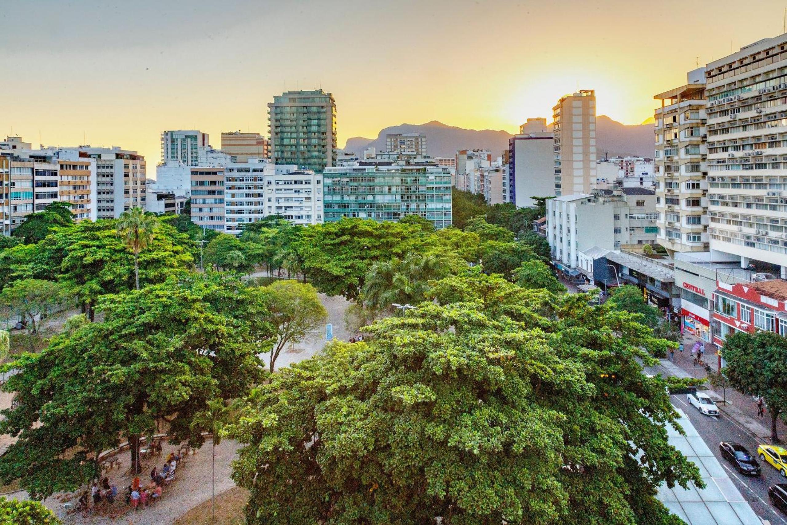 localização perfeita a 200 metros da praia de Ipanema