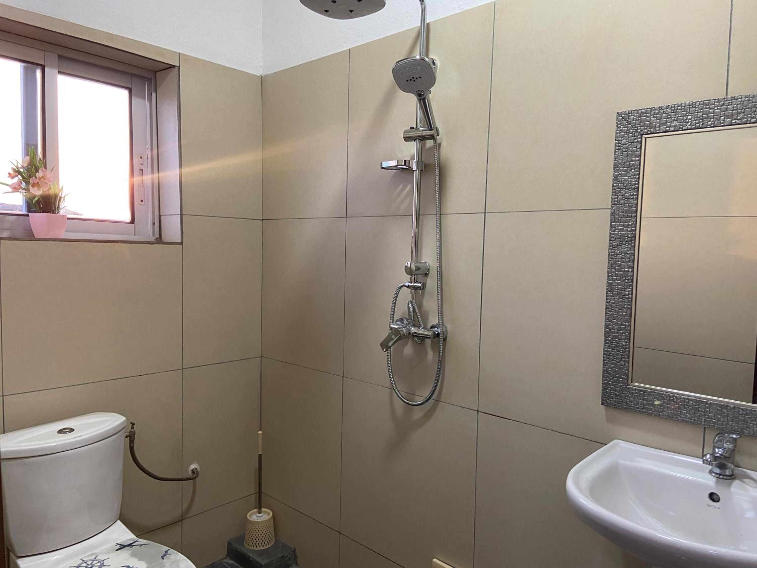 Stylish African-Chic Apartment - WiFi, Gardien, Parking, Climaté