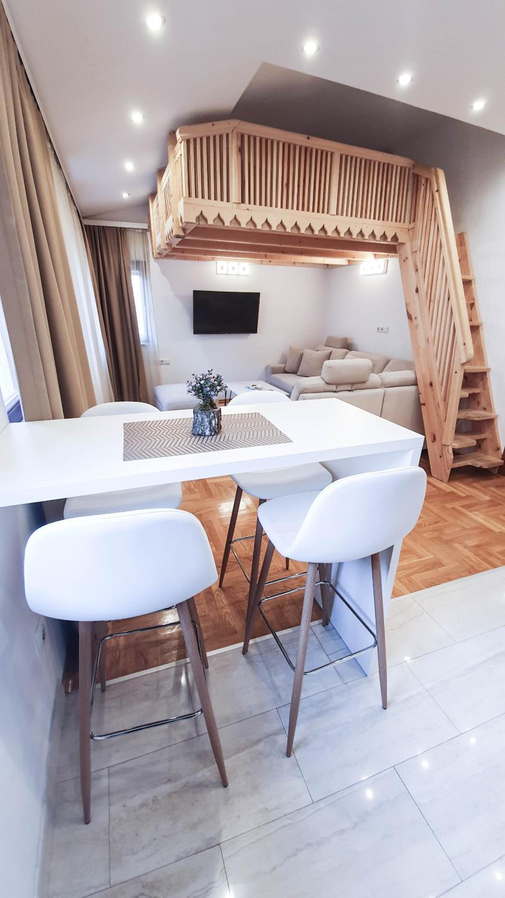 Zambak Apartments