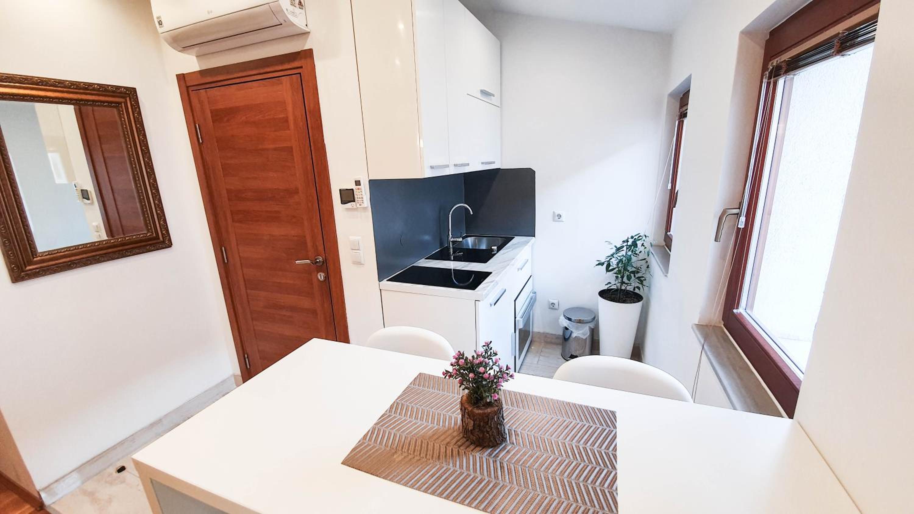 Zambak Apartments
