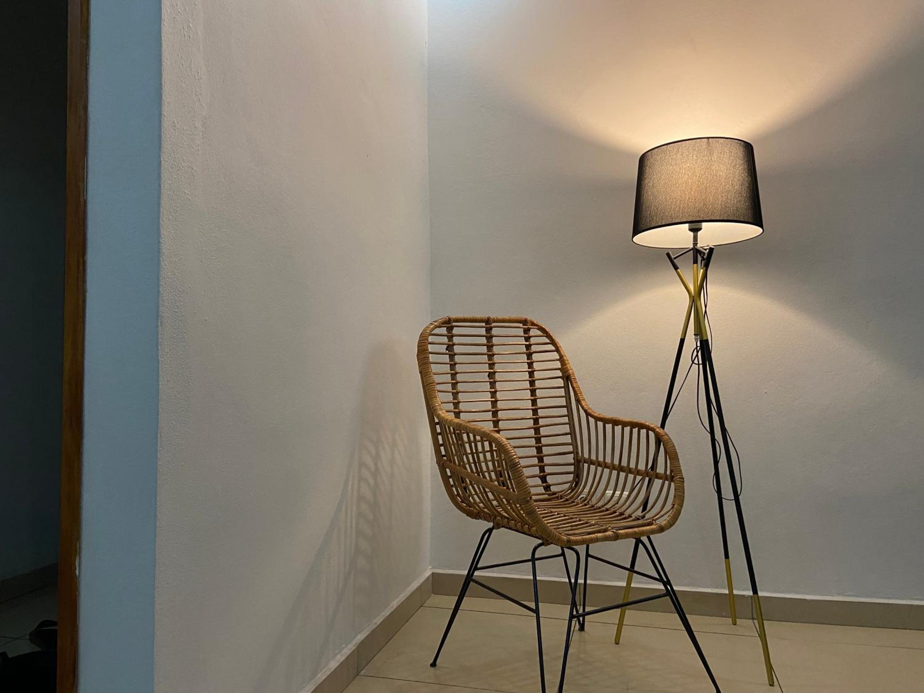 Stylish African-Chic Apartment - WiFi, Gardien, Parking, Climaté