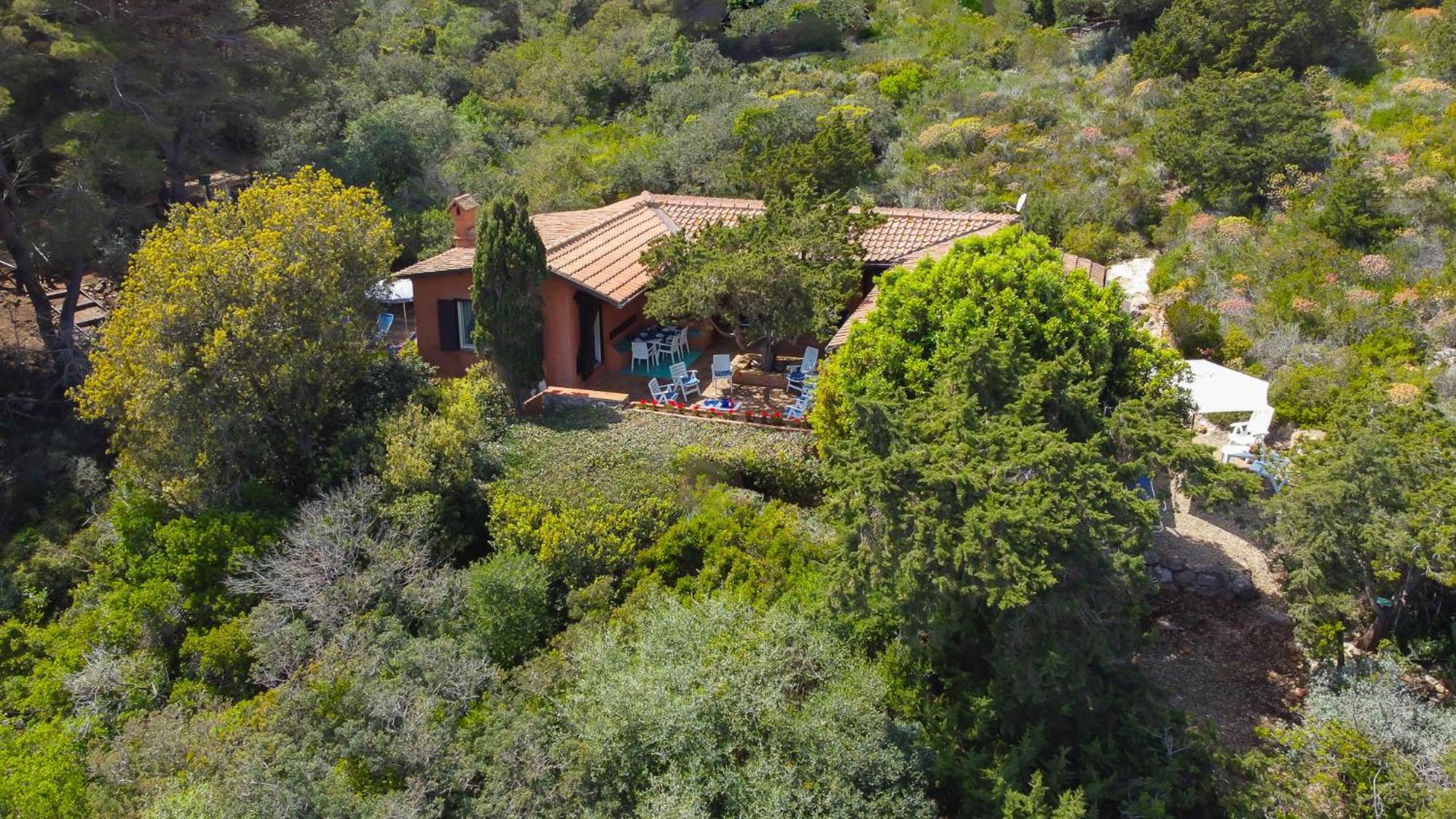 Amazing villa in a unique mediterranean island