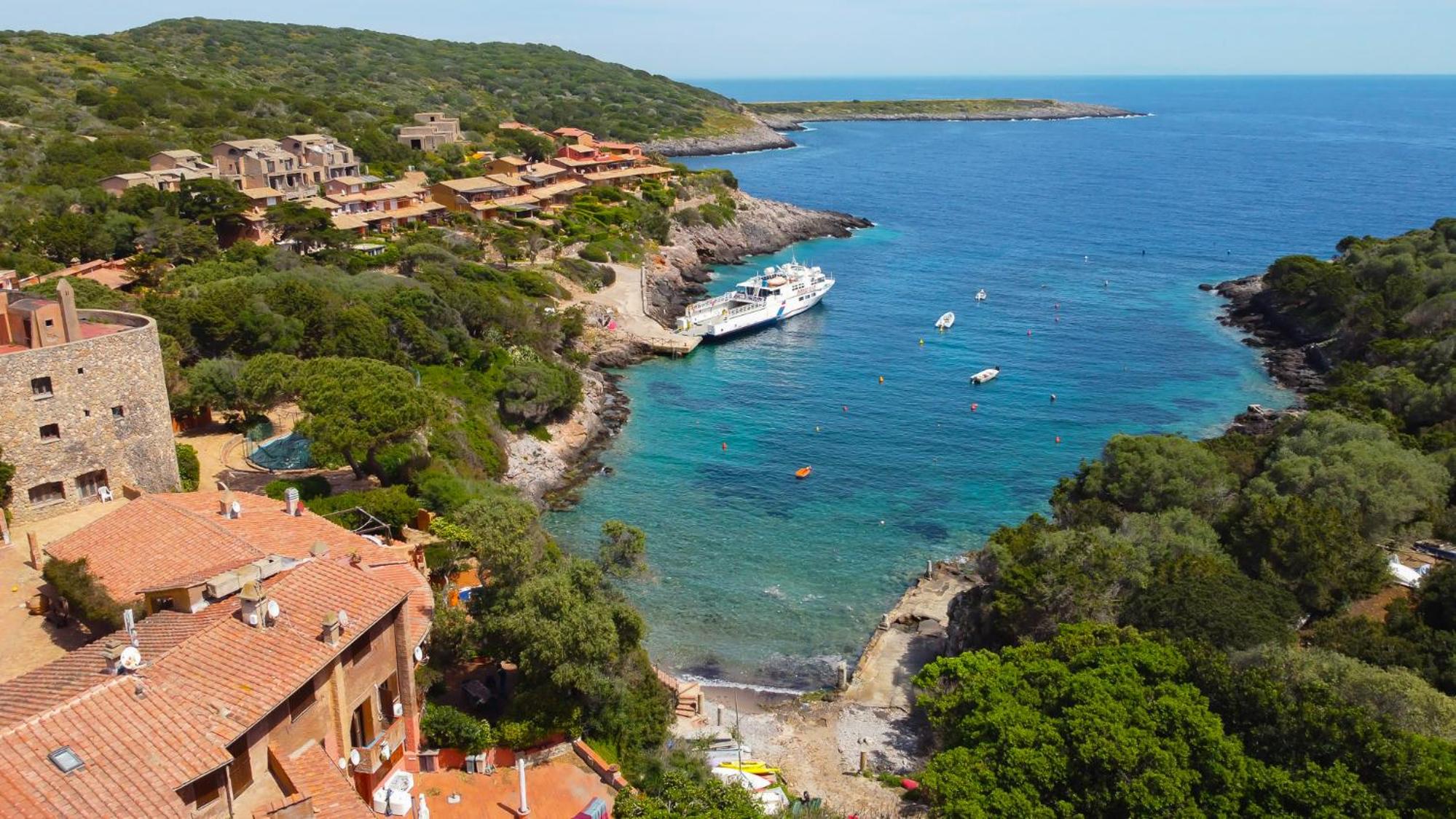Amazing villa in a unique mediterranean island