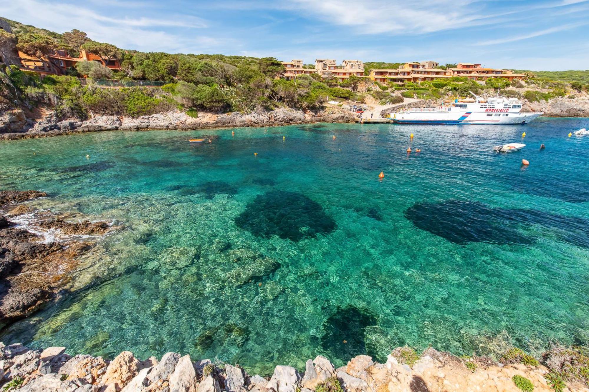 Amazing villa in a unique mediterranean island