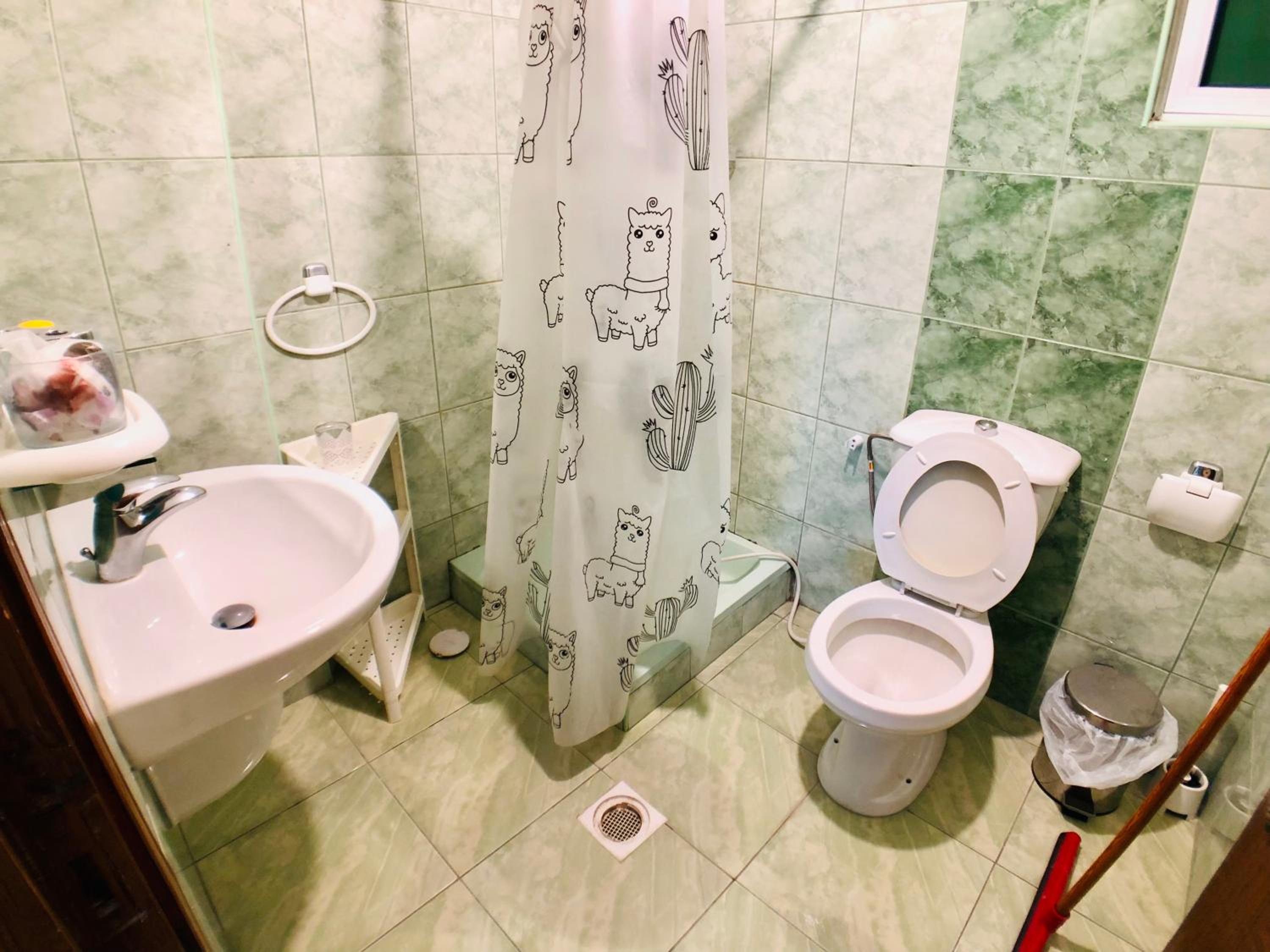 Super modern comfortable apartment at the heart of historic Amman view 3