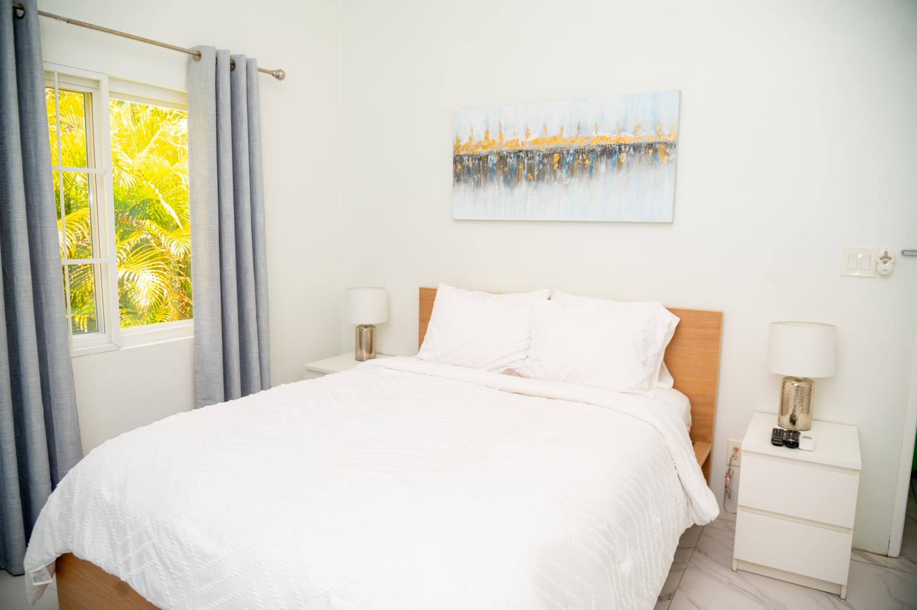 Trade Winds Cottage #1