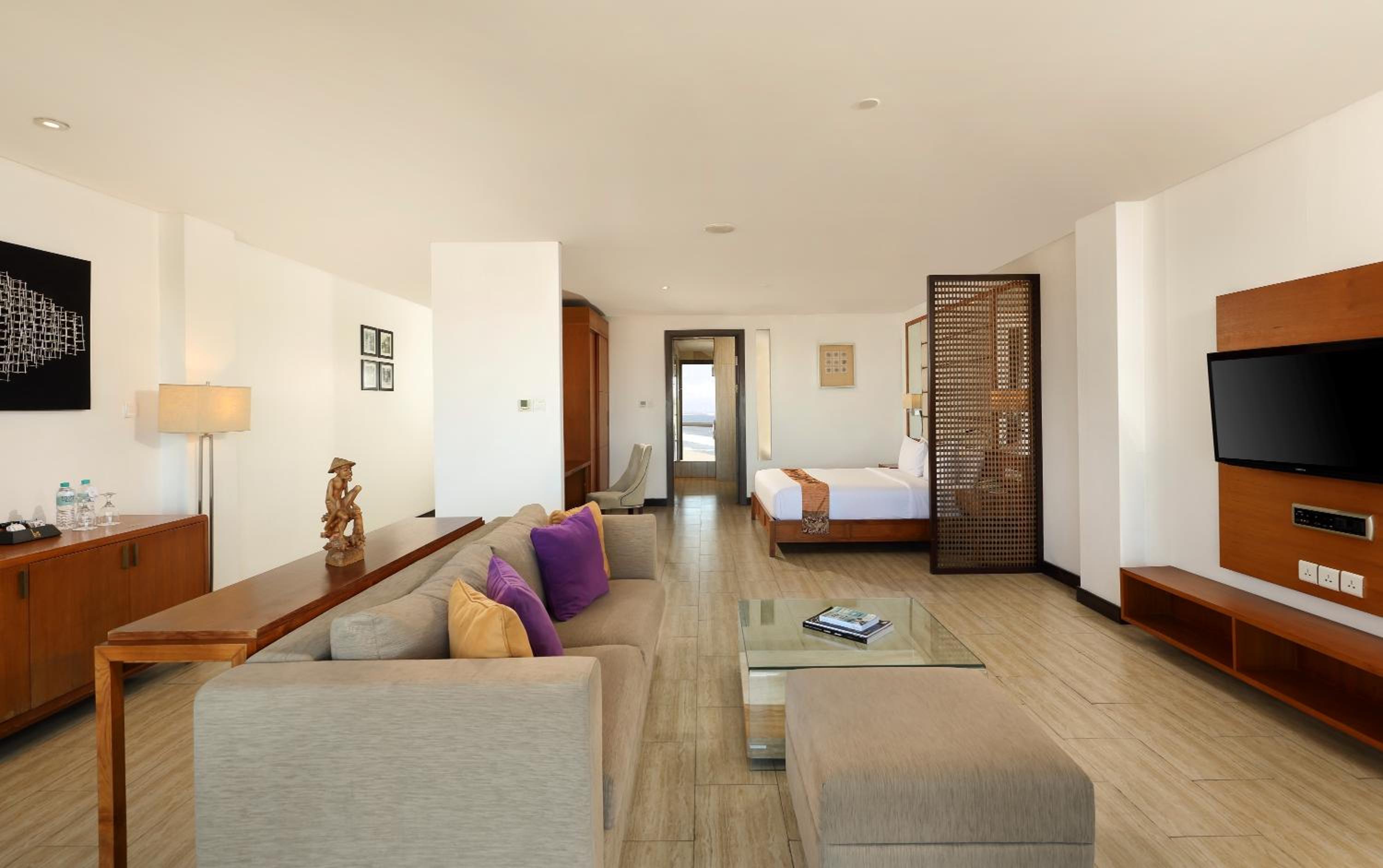 Lv8 Resort Hotel