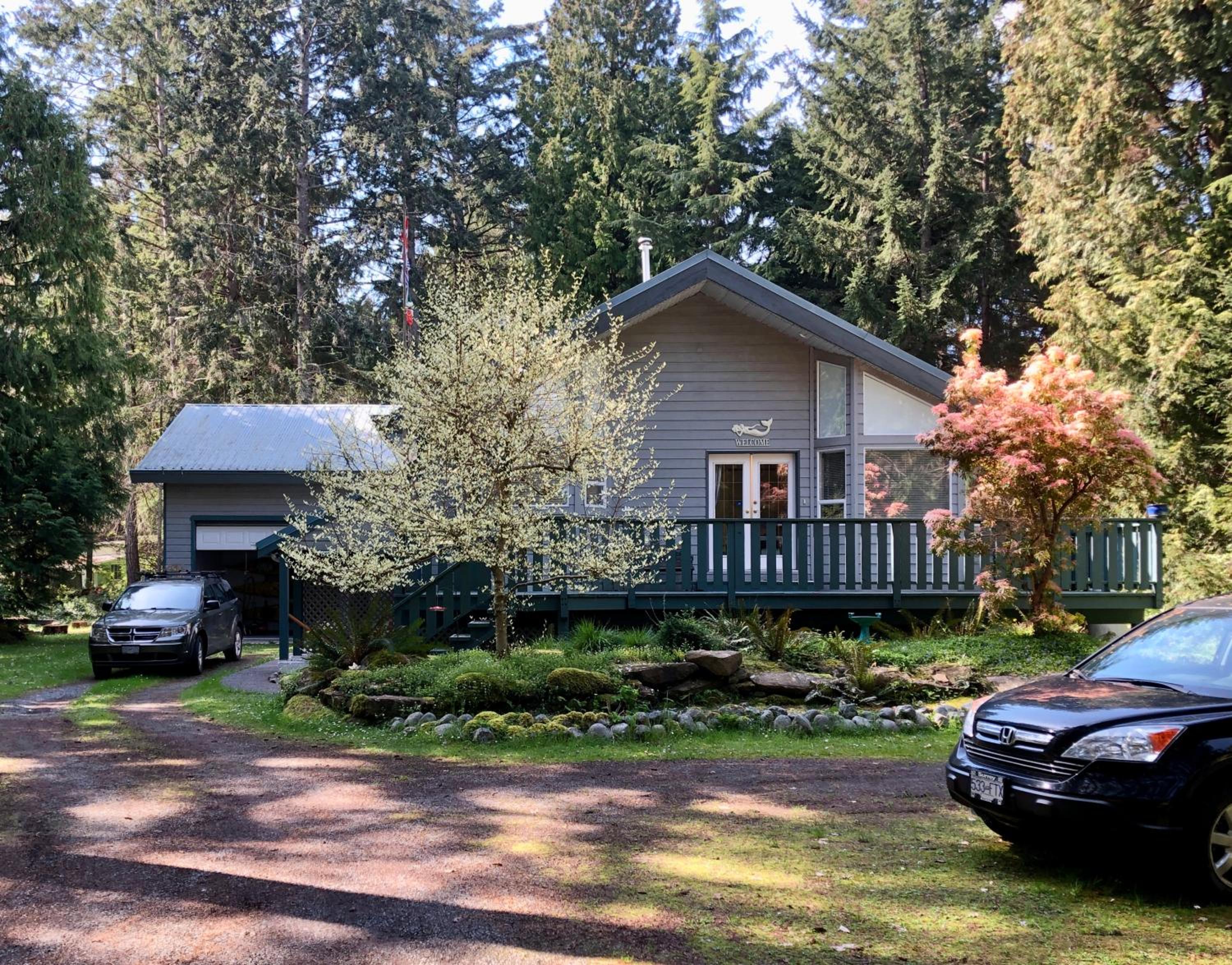 Gabriola Island B&B By The Sea