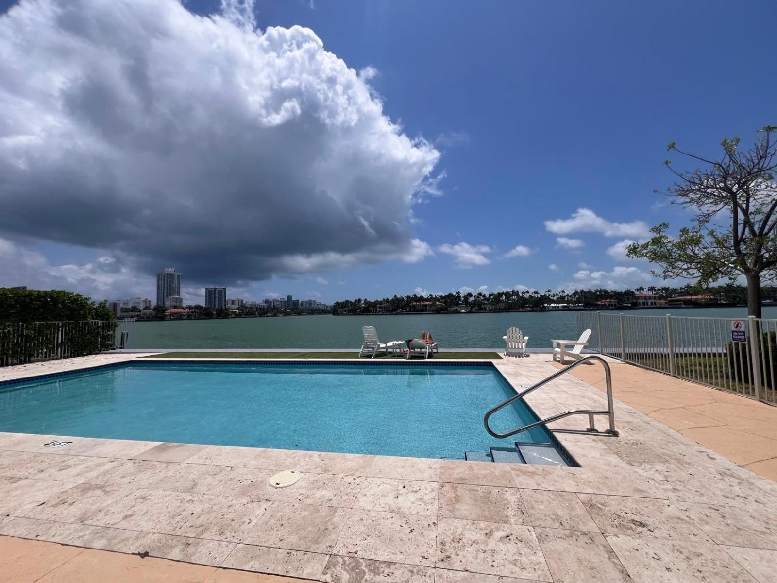Pool and great view and Nice 1 Bedroorm with Pool in North Beach