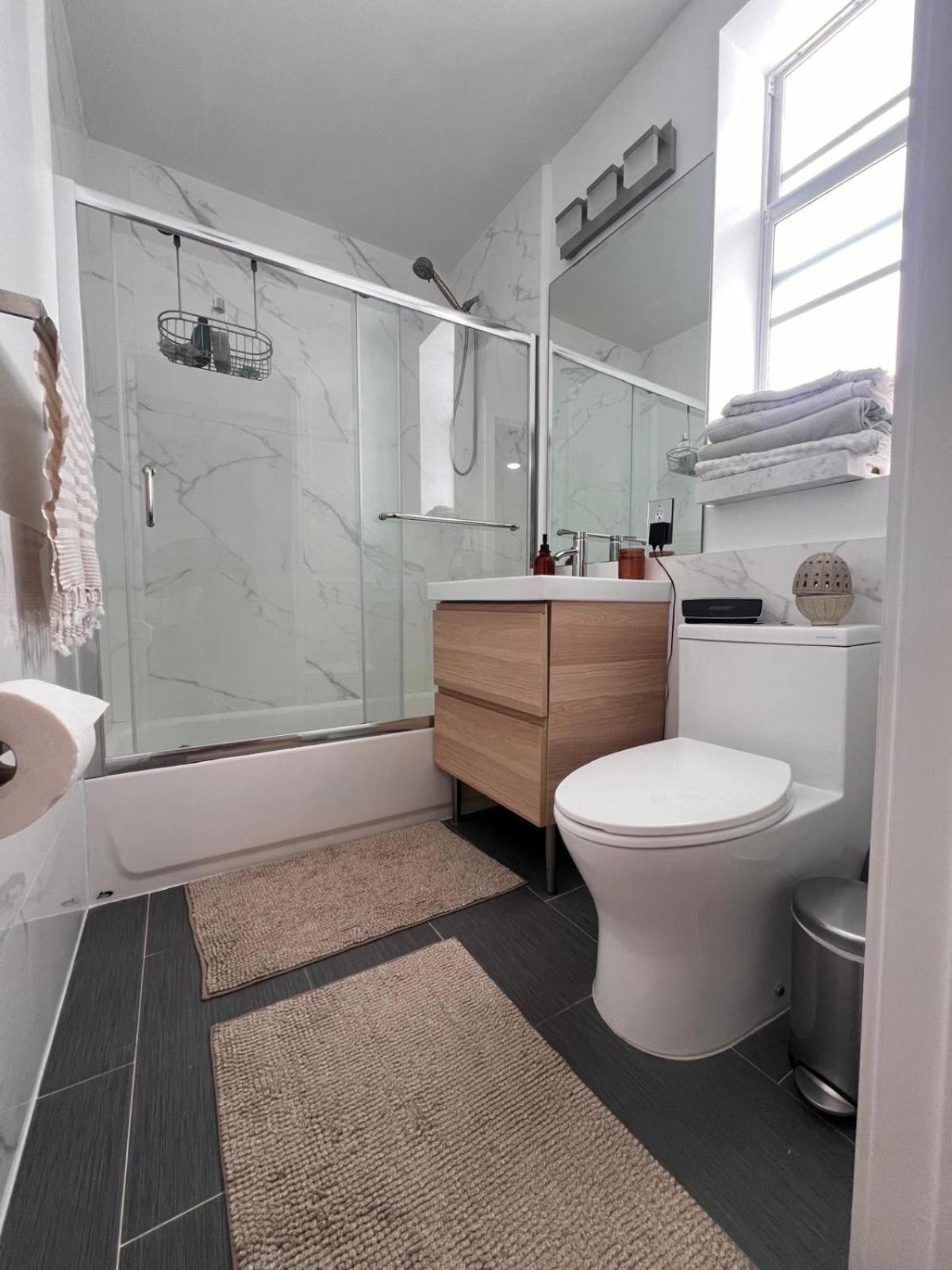 Pool and great view and Nice 1 Bedroorm with Pool in North Beach